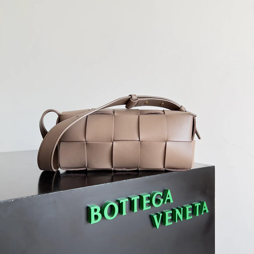 Women's Classic Handbags BOTTEGA VENETA 18161097