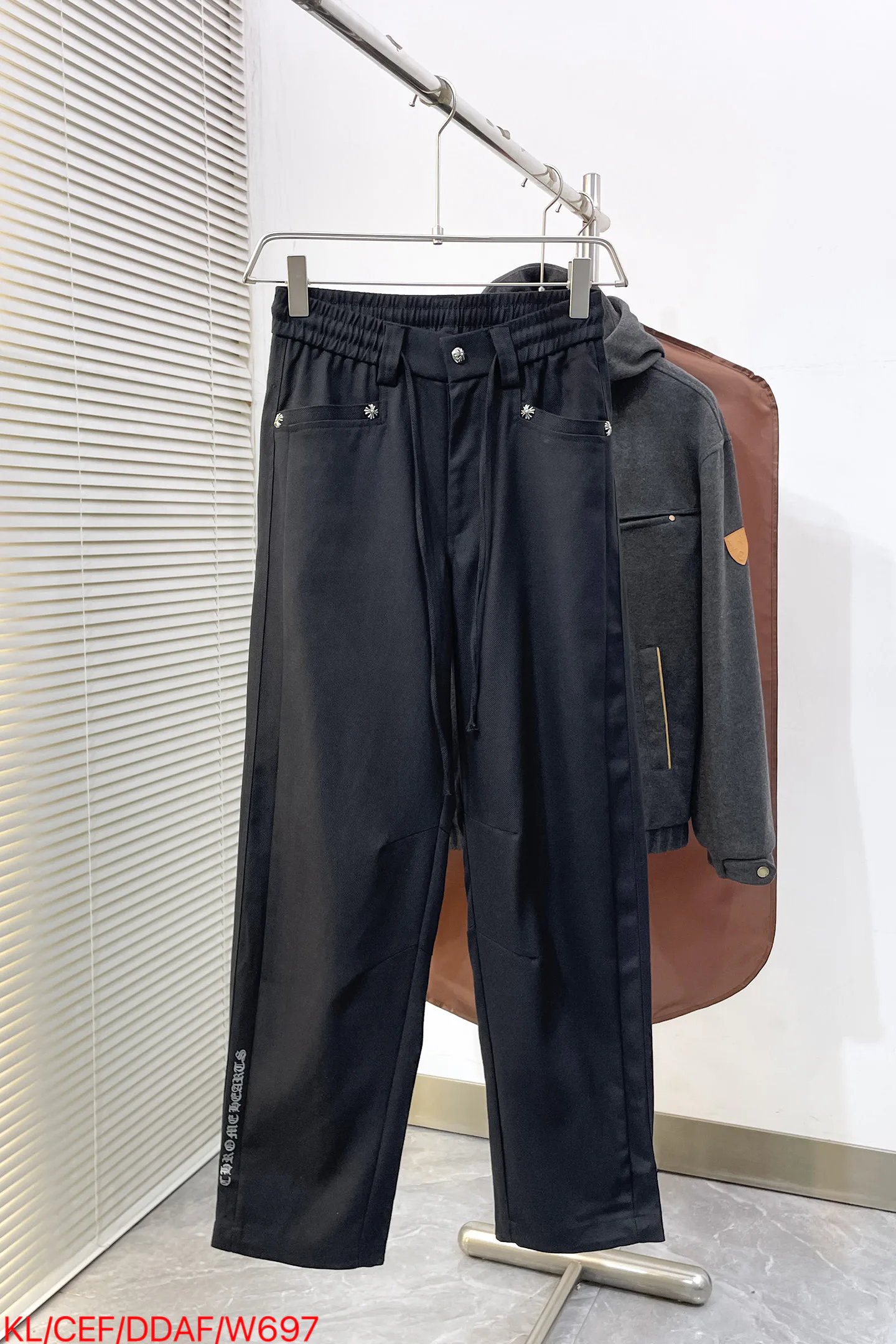 Men's Trousers CHROME HEARTS 18068576