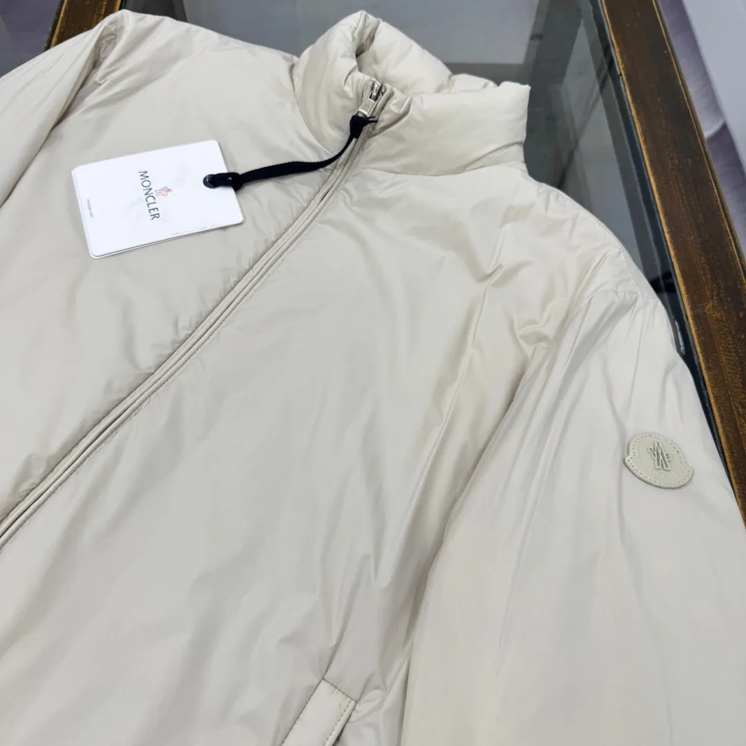 Men's Jackets And Down Jackets MONCLER 18001950