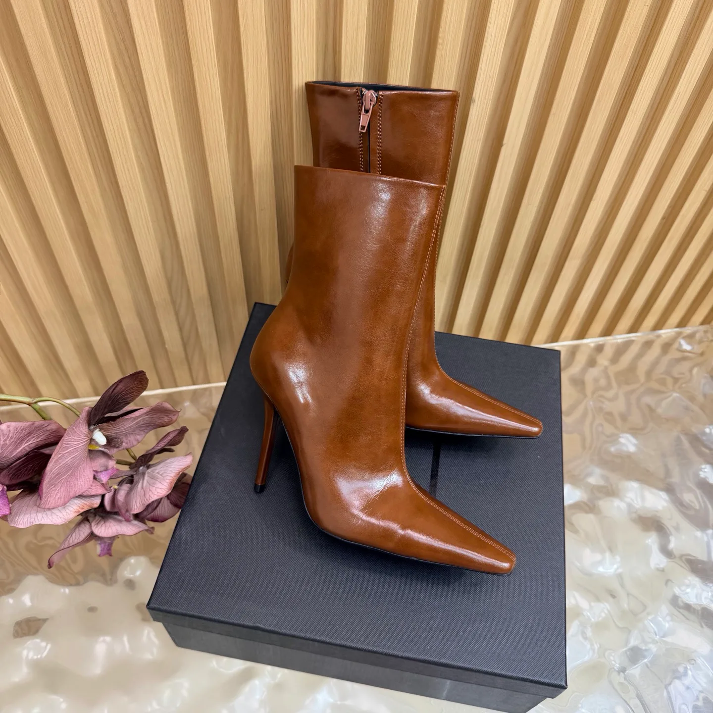 Women's Booties SAINT LAURENT 17798926