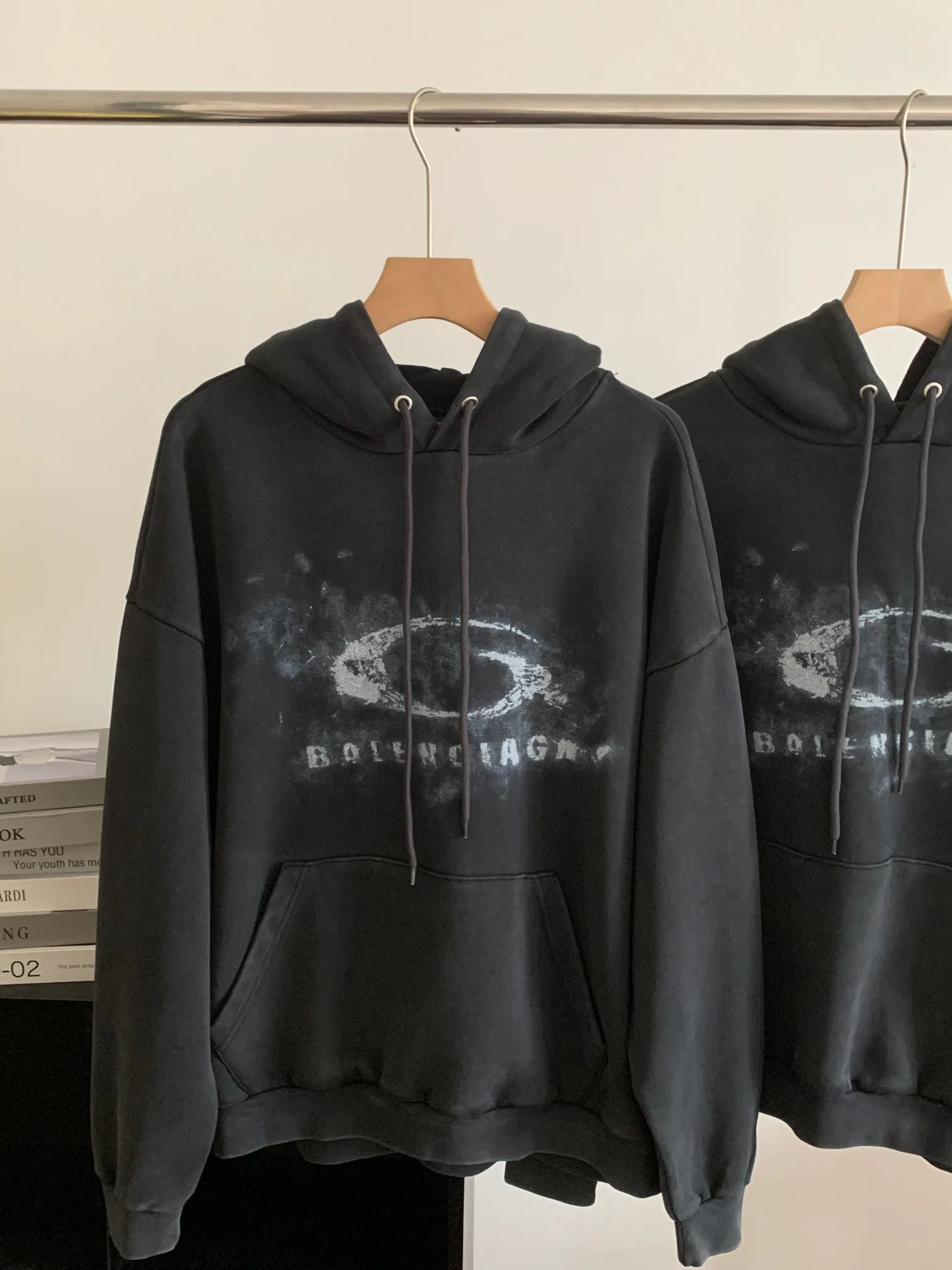 Women's Sweatshirts And Hoodies BALENCIAGA 18065022