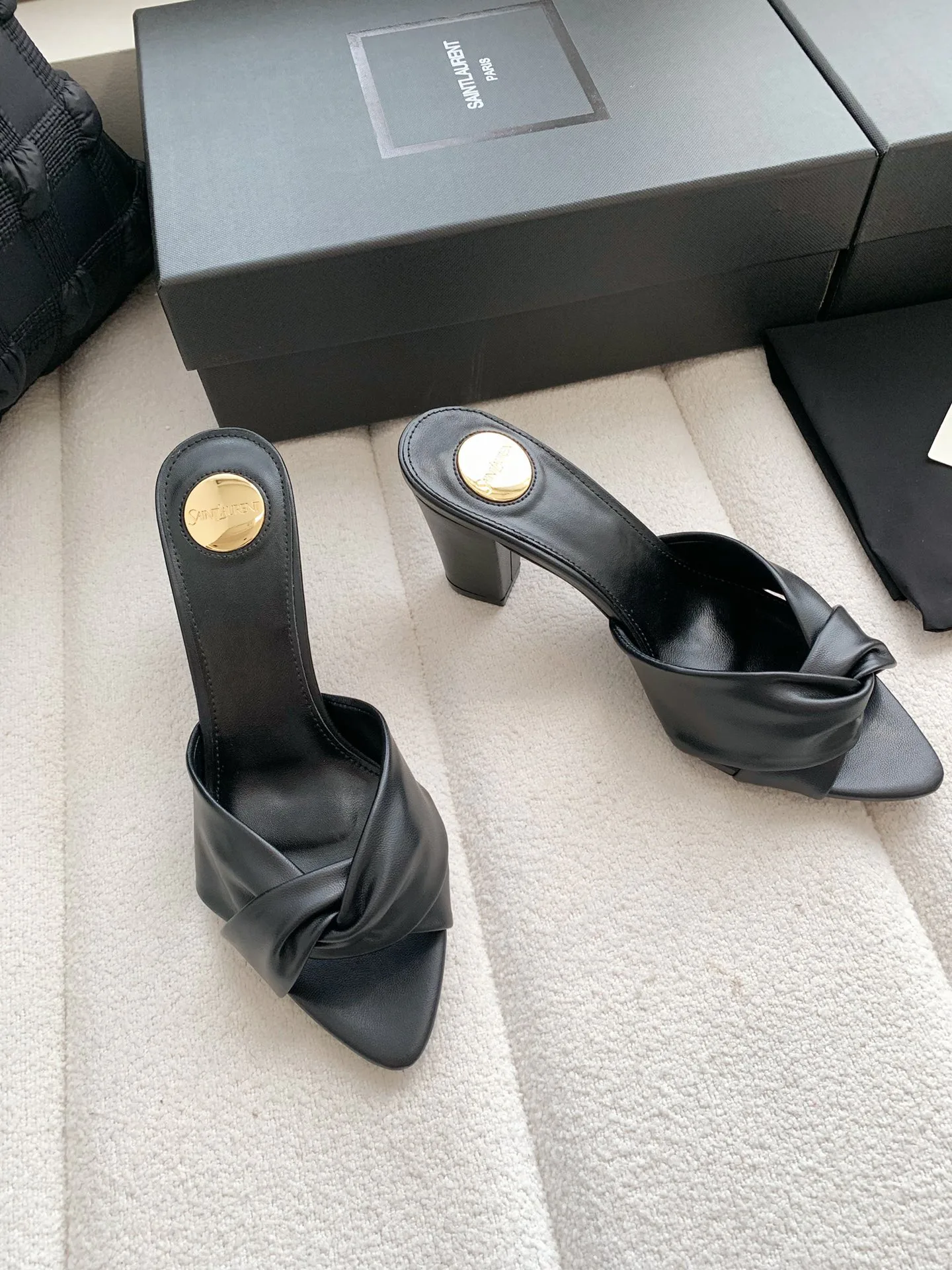 Women's Mules And Clogs SAINT LAURENT 17371747