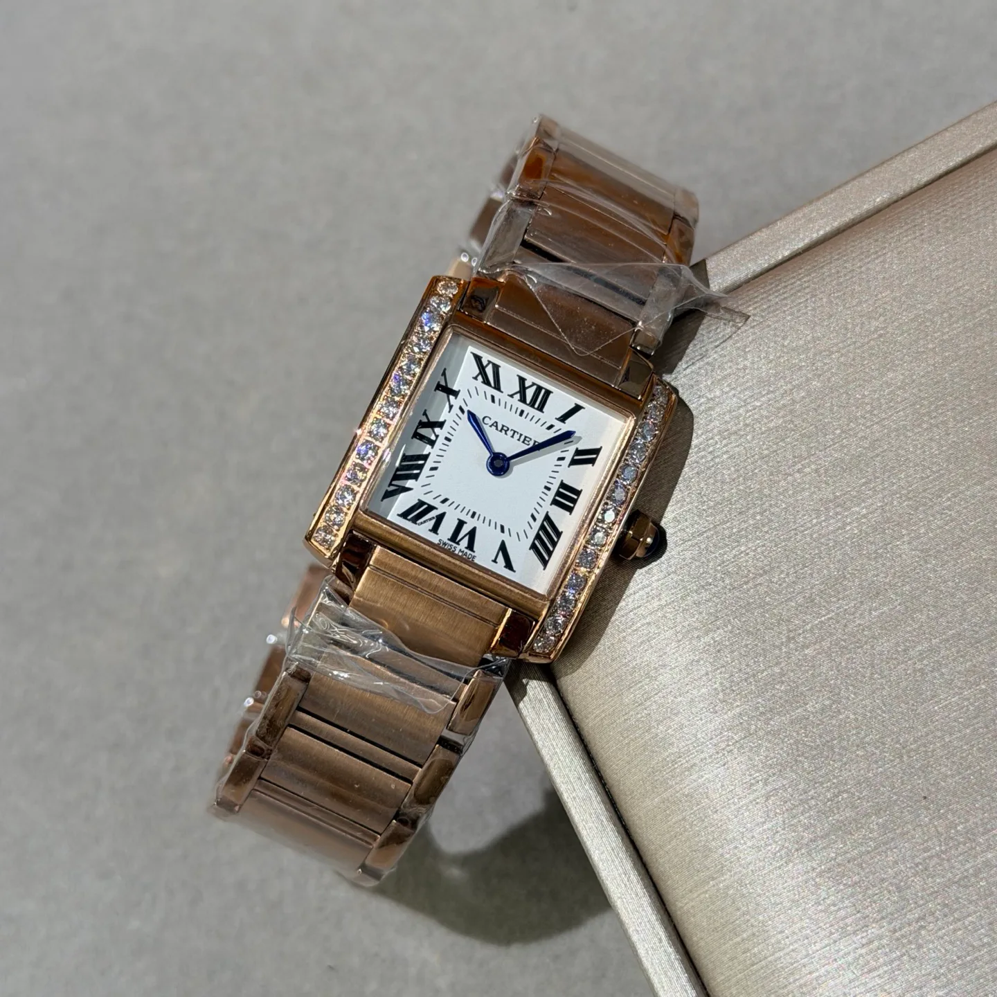 Women's Watches CARTIER 17650367
