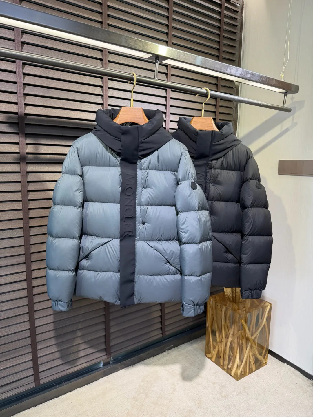 Men's Jackets And Down Jackets MONCLER 18361315