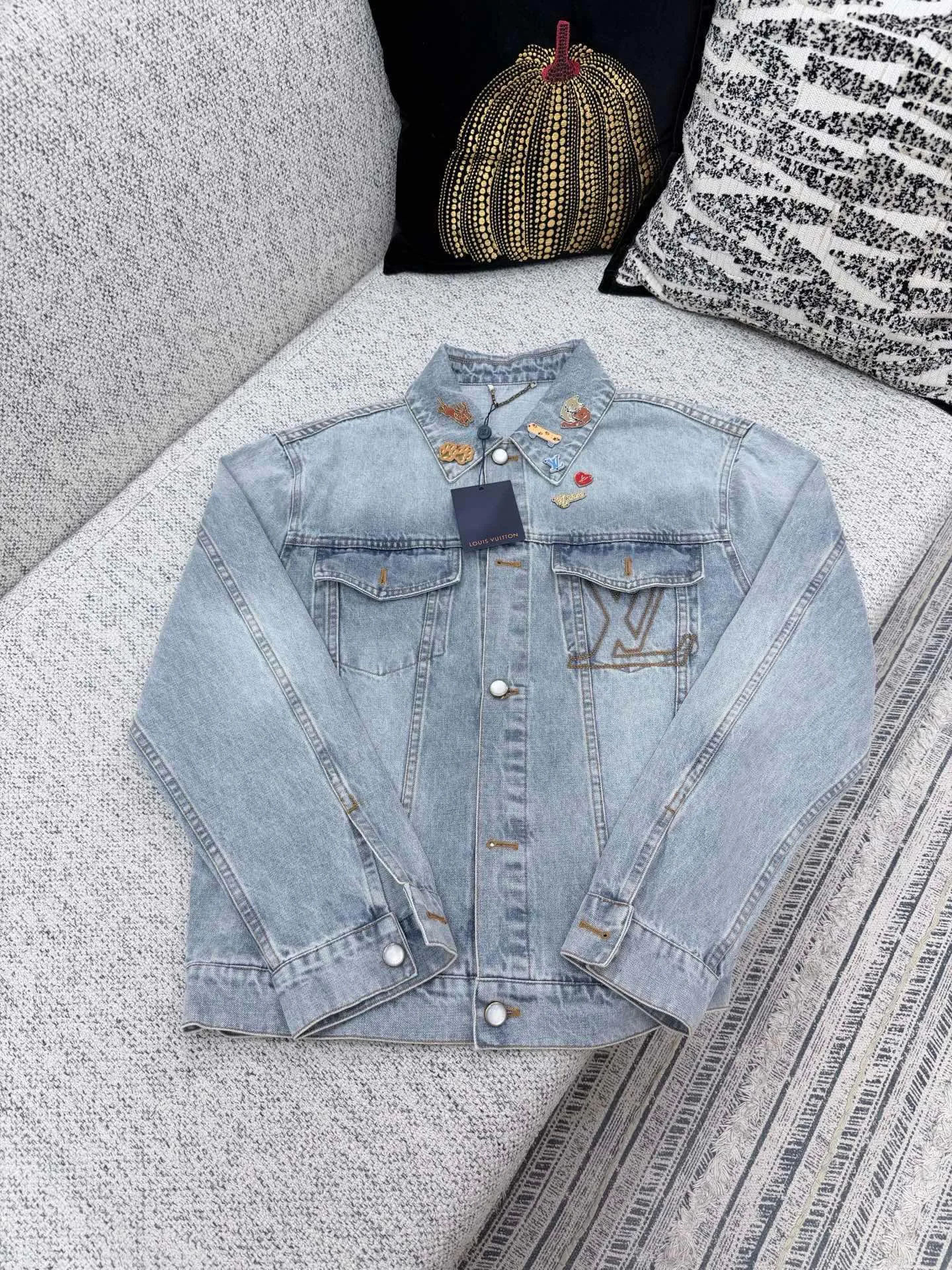 Men's Jackets And Down Jackets LOUIS VUITTON 18243976