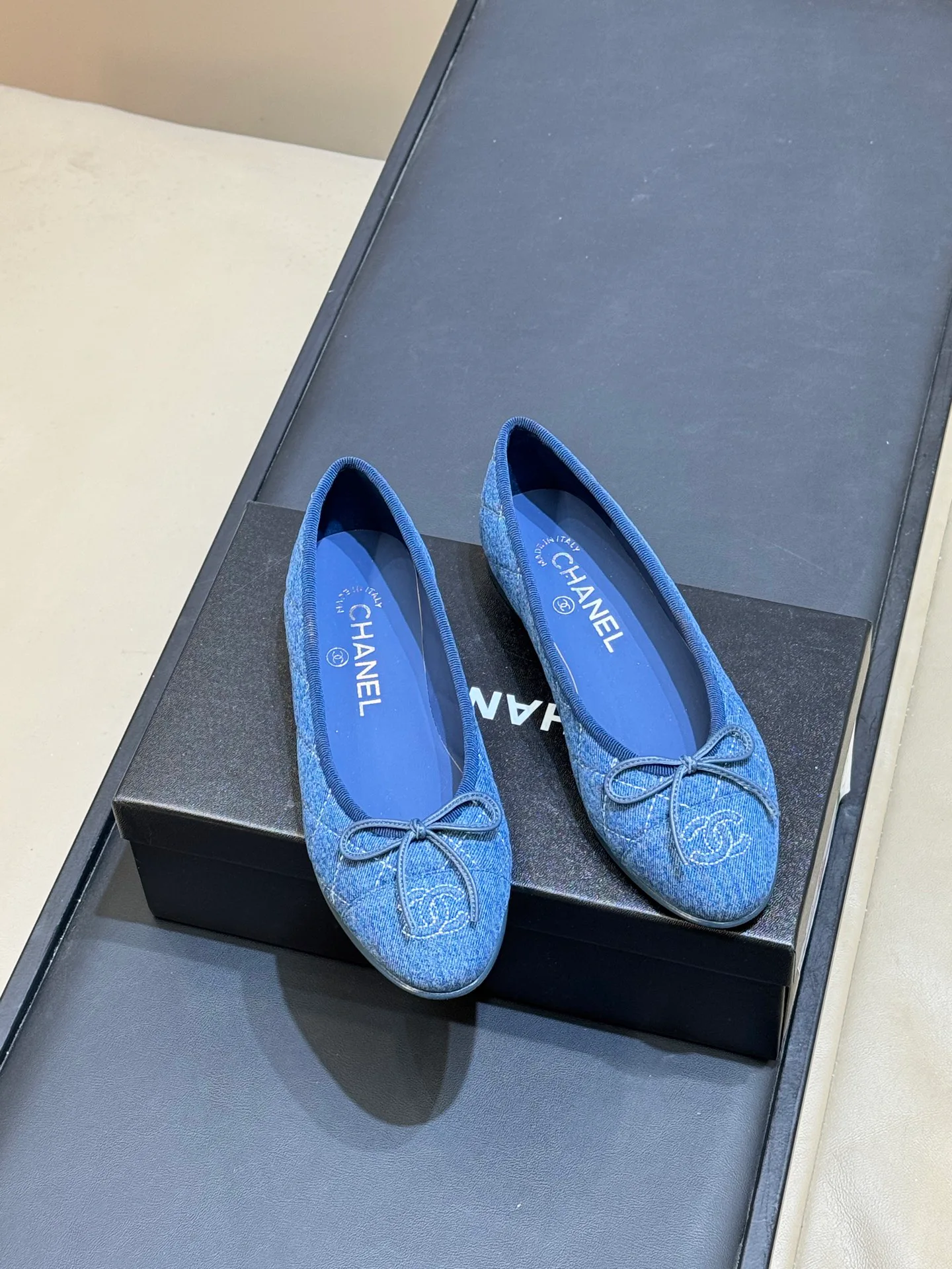 Women's Ballet Flats CHANEL 17498851