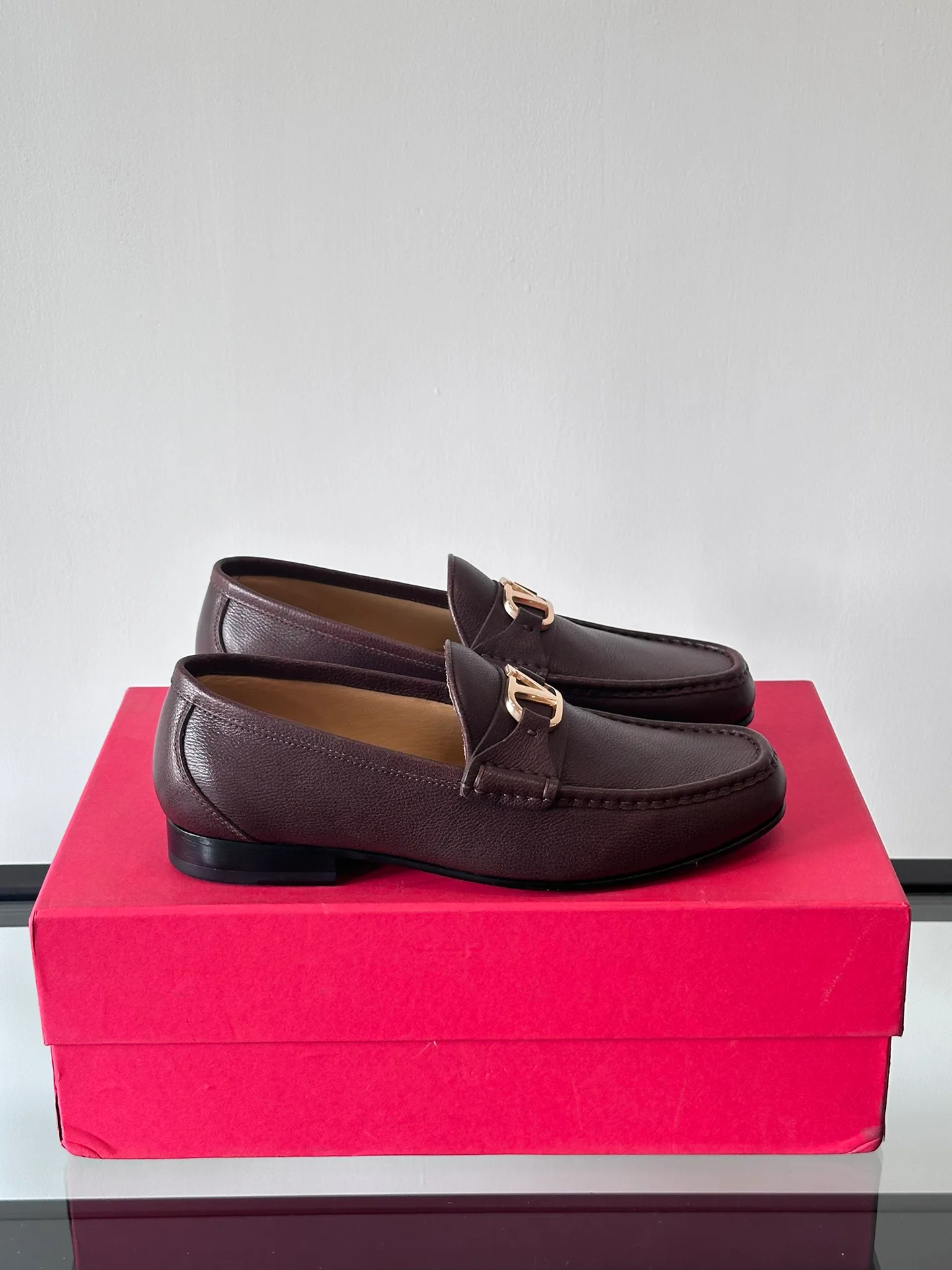 Men's Loafers And Dress Shoes VALENTINO 17715977