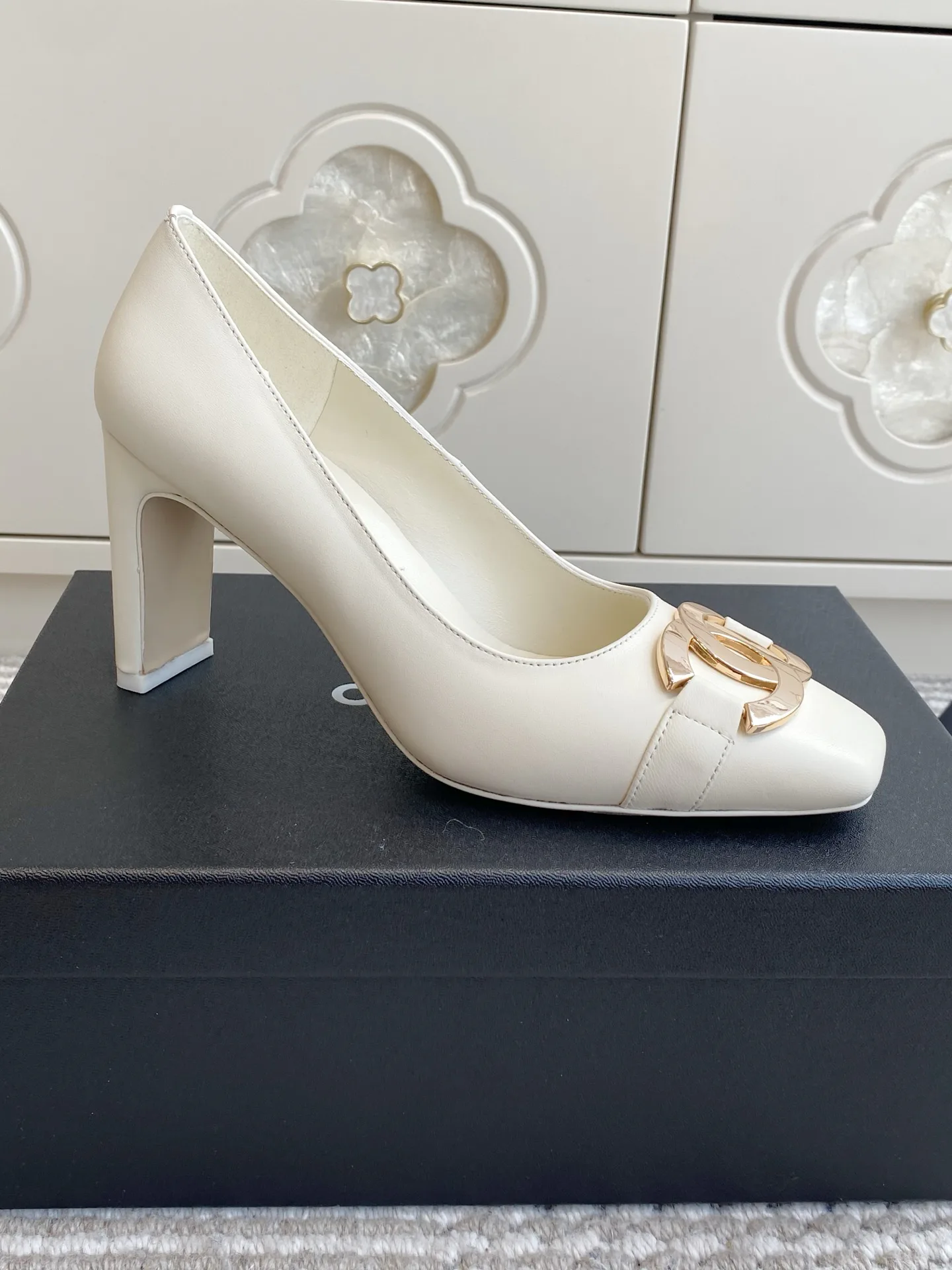 Women's Heels CHANEL 17077274