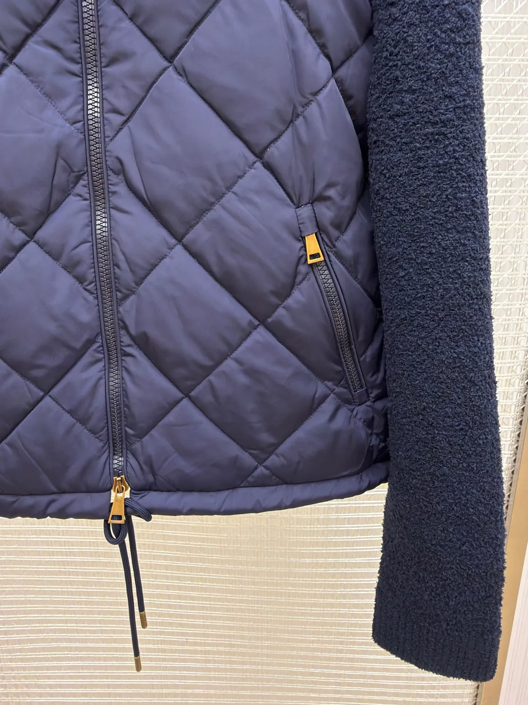 Куртки И Пуховики Мужские Moncler 18558886