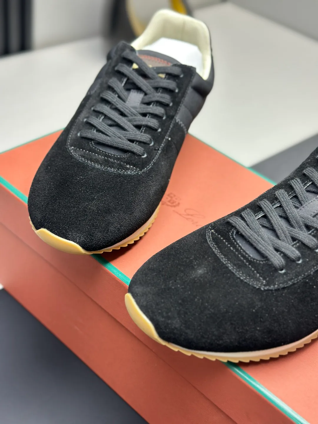 Women's Sneakers LORO PIANA 17505889