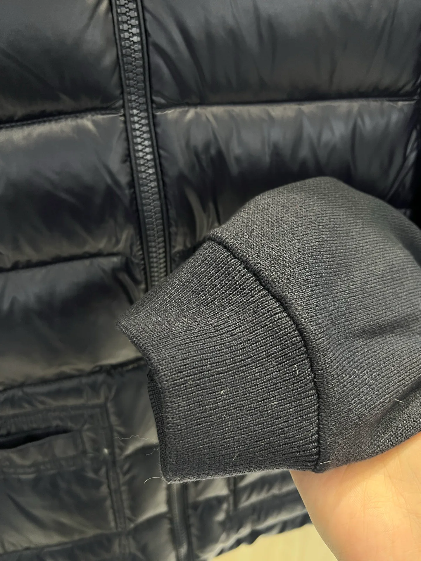 Куртки И Пуховики Мужские Moncler 18683937
