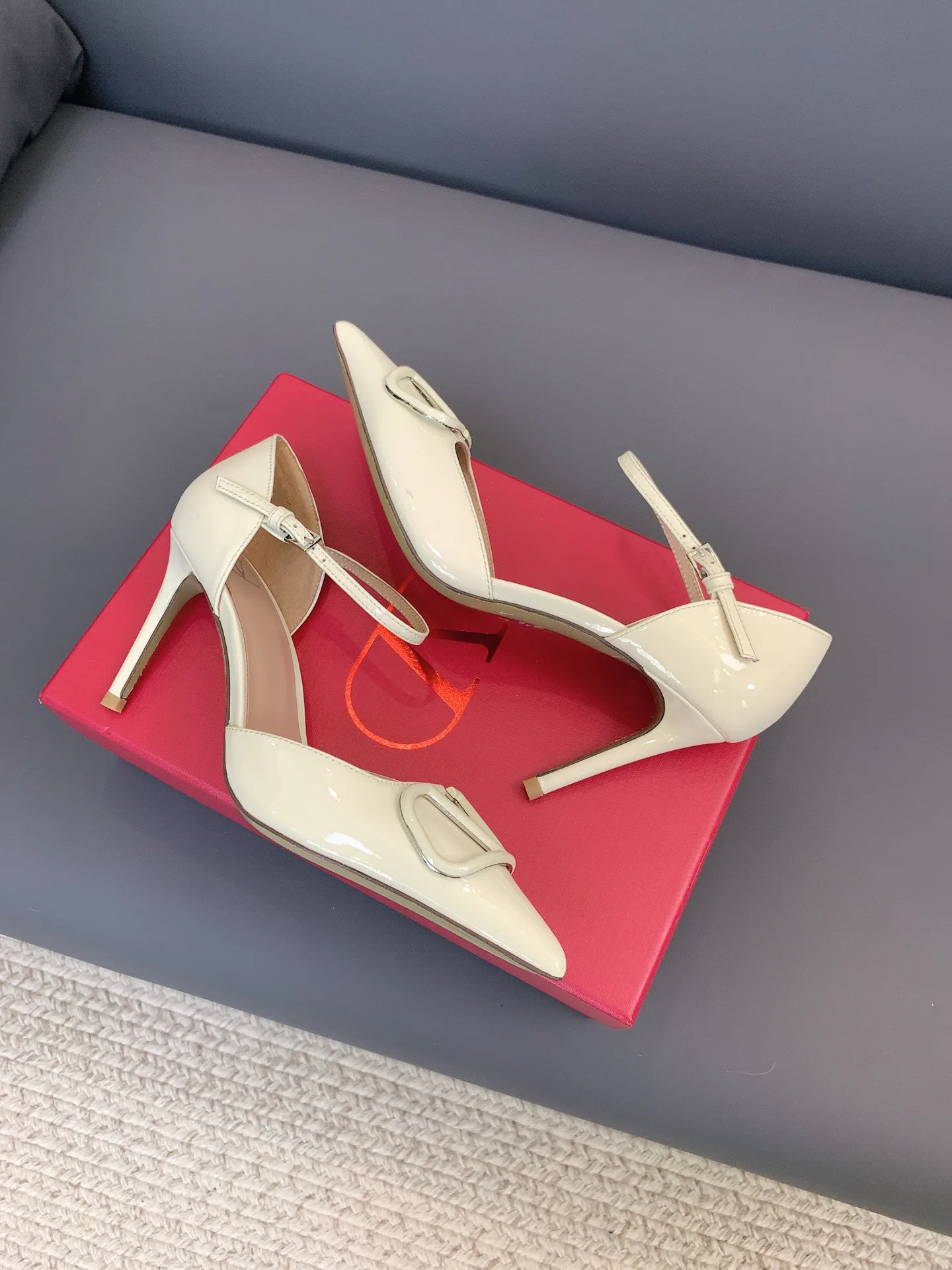 Women's Heels VALENTINO 17656639