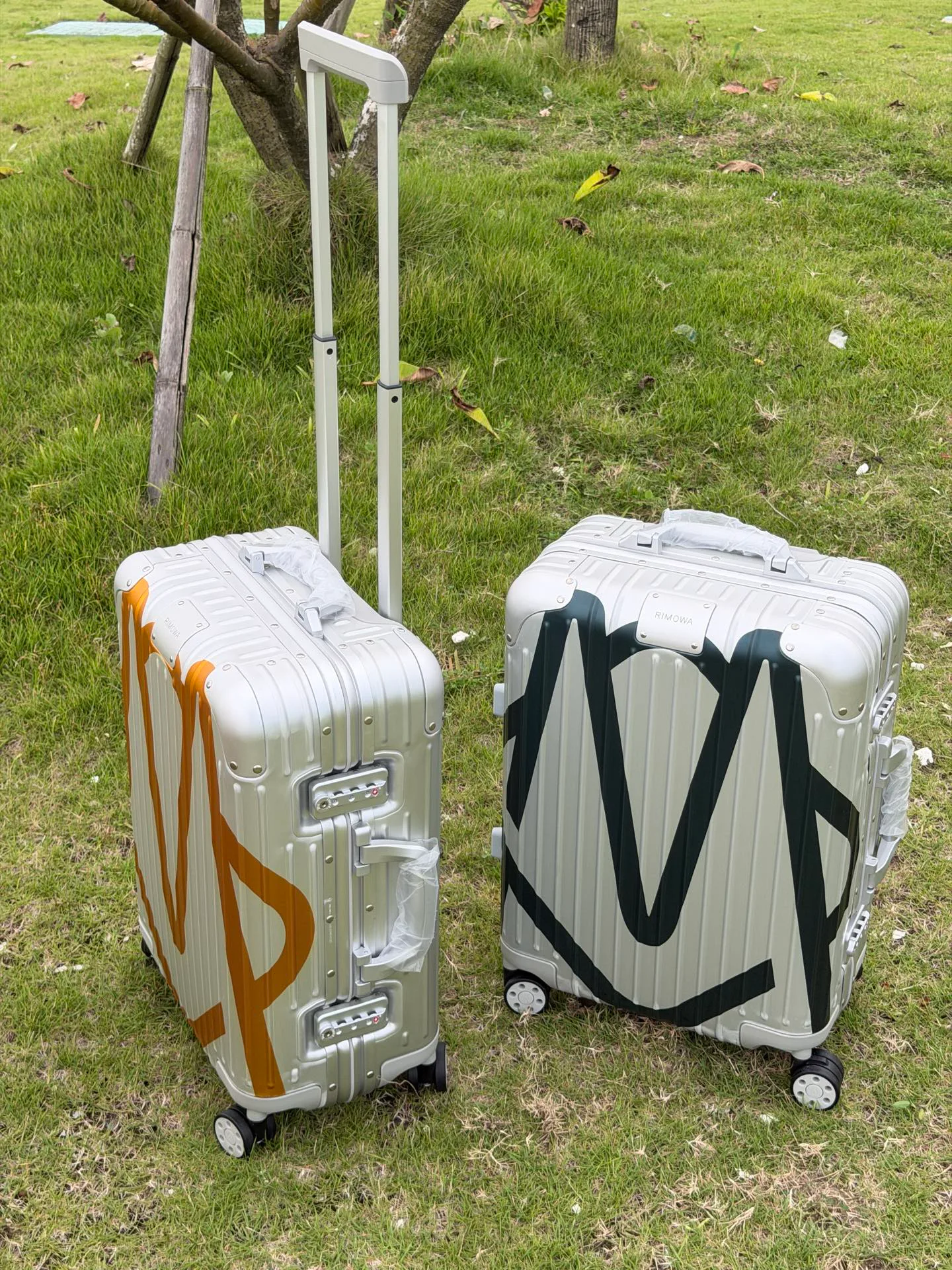 Suitcases RIMOWA 17802701