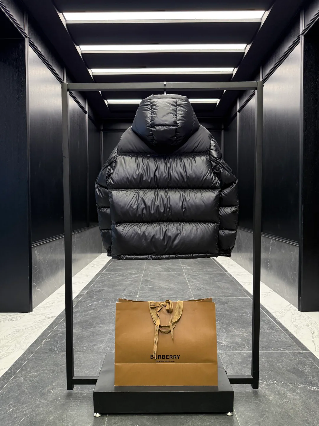 Men's Jackets And Down Jackets BURBERRY 18030050
