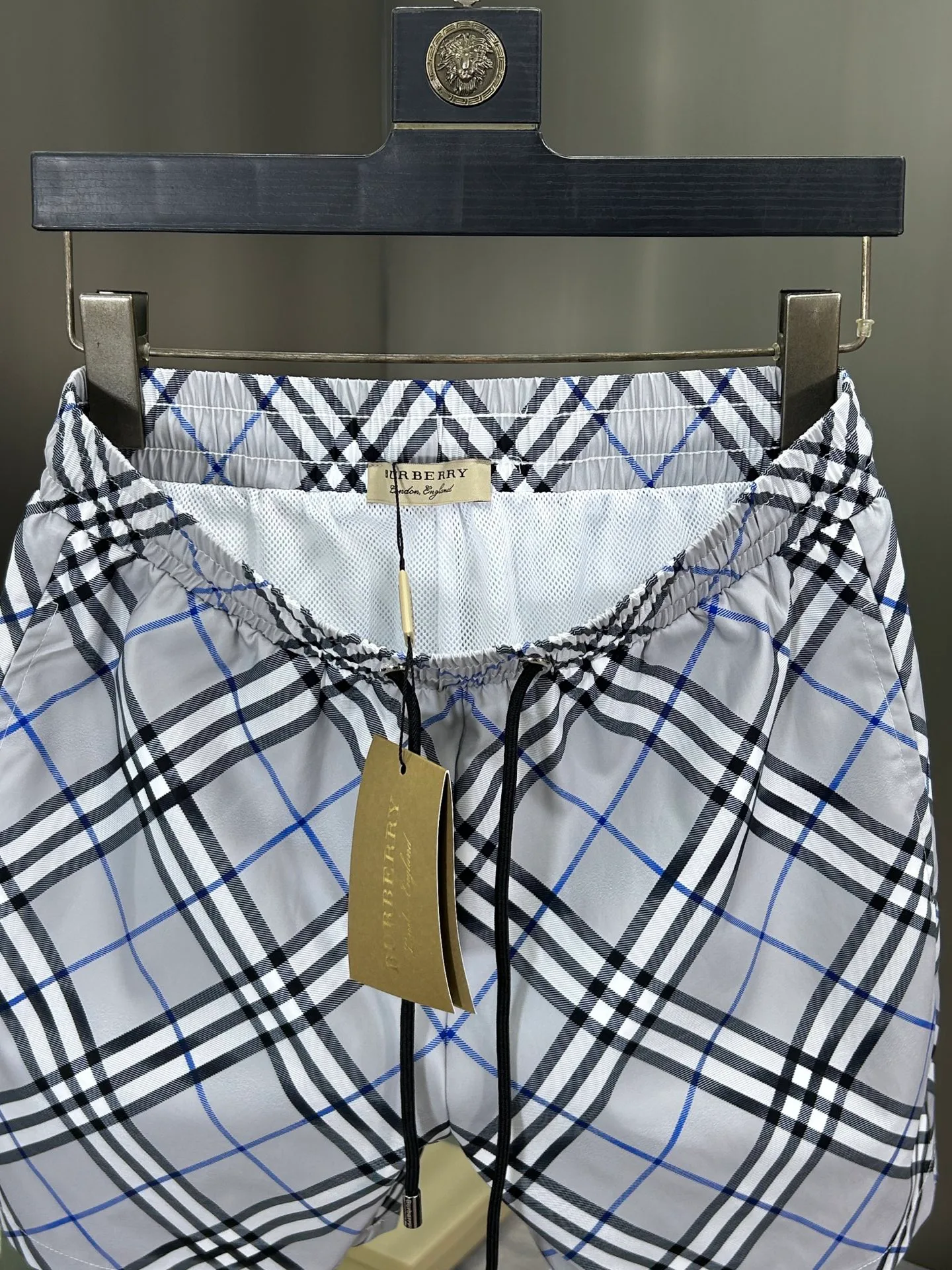 Men's Shorts BURBERRY 18000486