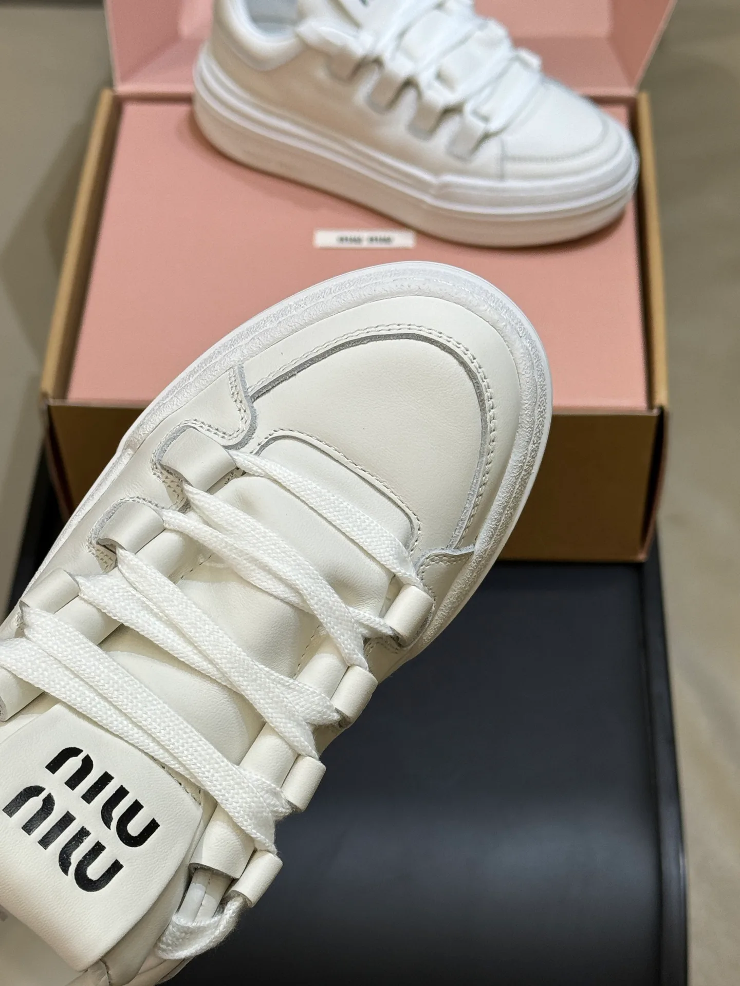 Women's Sneakers MIU MIU 18073096