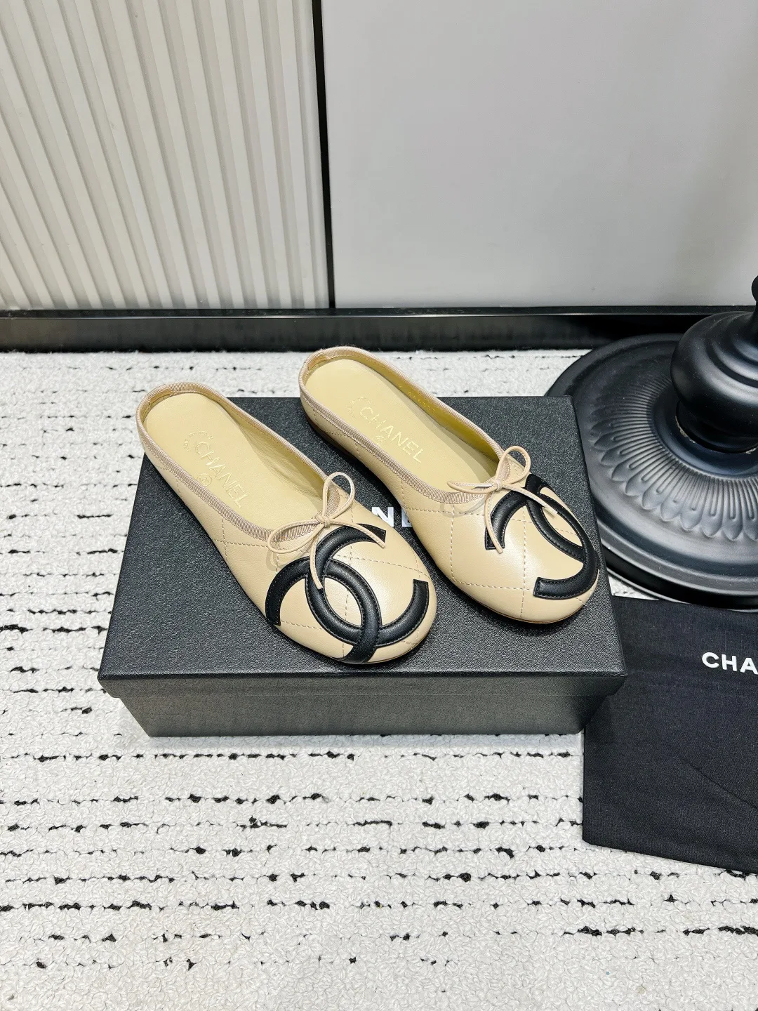 Women's Mules And Clogs CHANEL 17637857