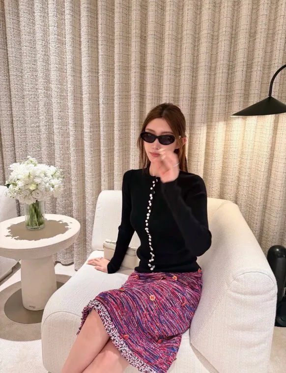 Women's Jumpers And Sweaters CHANEL 17732341
