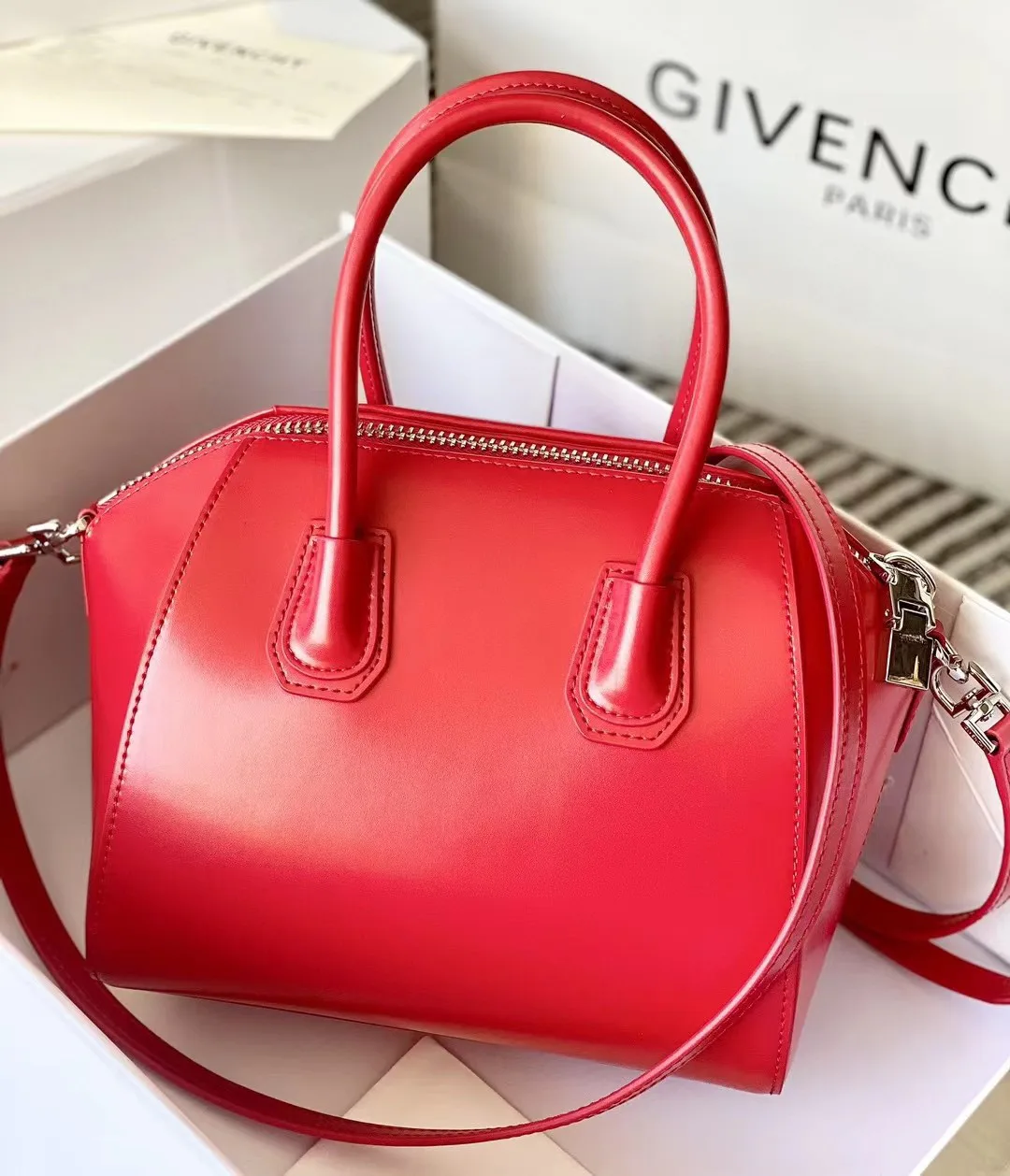 Women's Classic Handbags GIVENCHY 18452633