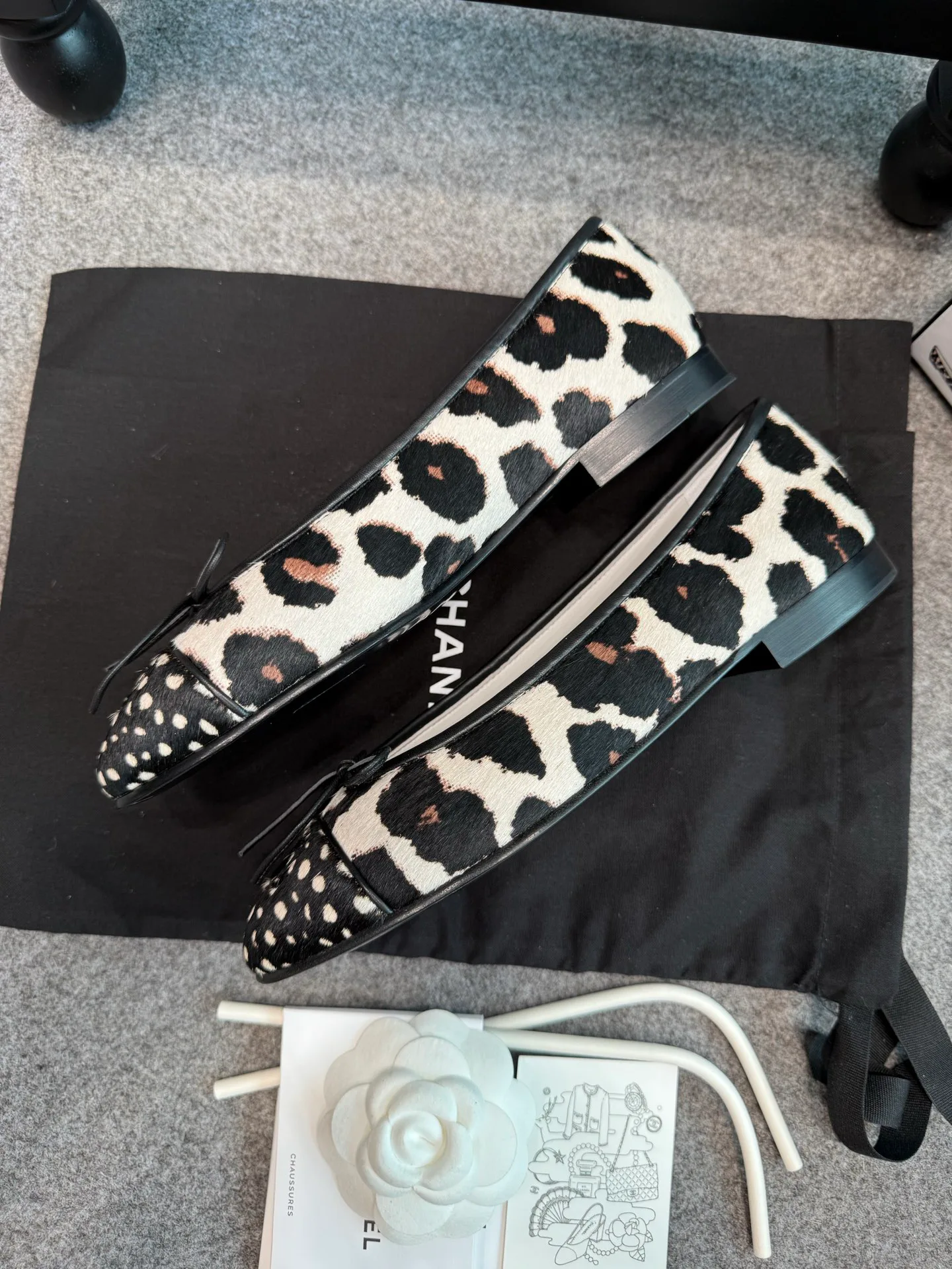 Women's Ballet Flats CHANEL 17180140