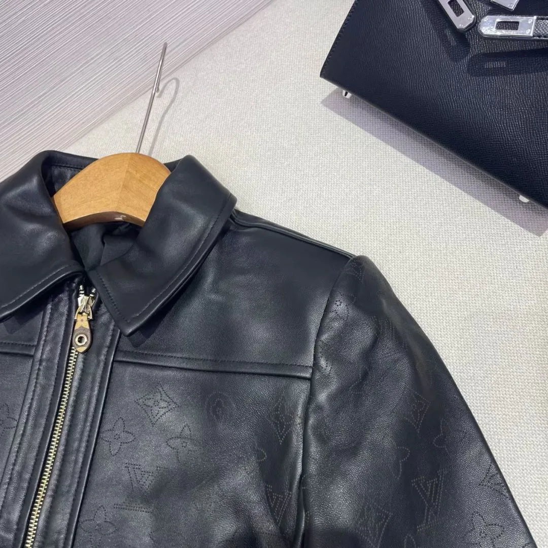 Women's Leather Jackets And Sheepskin Coats LOUIS VUITTON 17998950