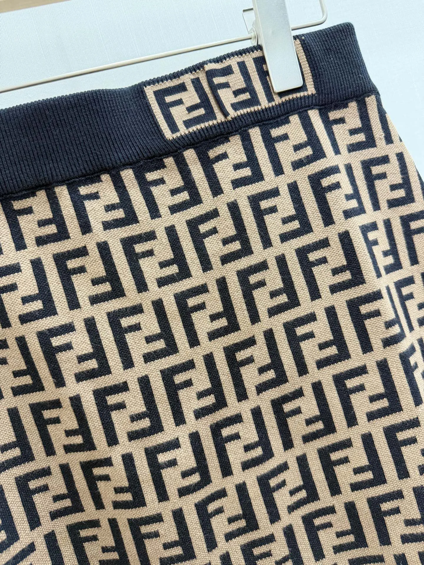 Women's Skirts FENDI 17285192