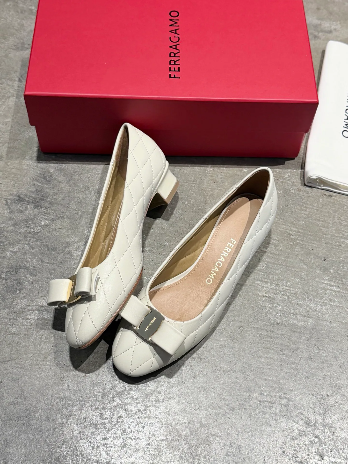 Women's Heels SALVATORE FERRAGAMO 17897975