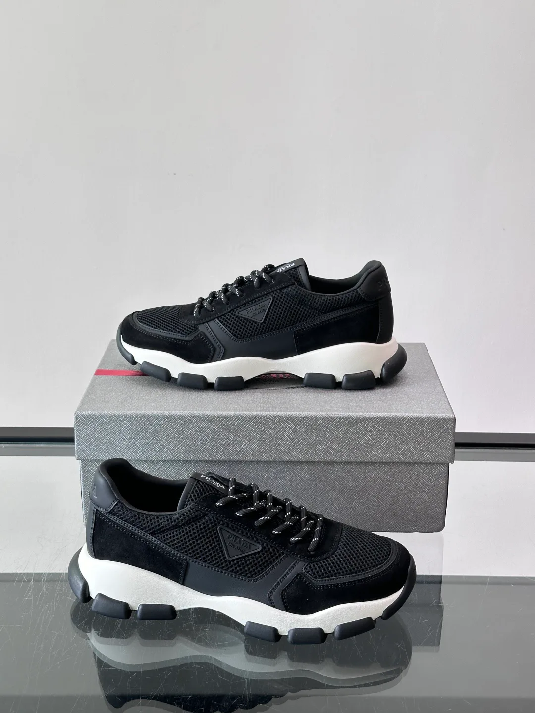 Men's Sneakers PRADA 18102779