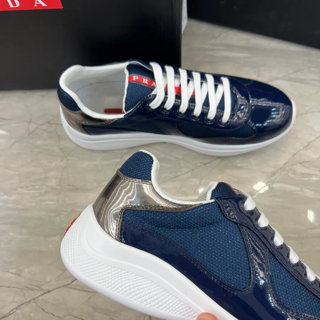 Women's Sneakers PRADA 18430433