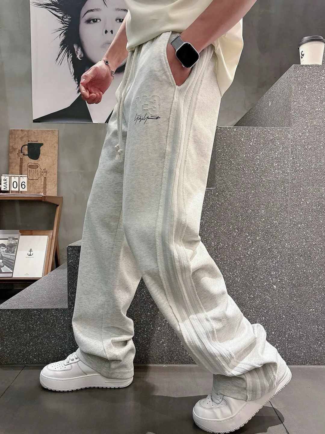 Men's Trousers Y-3 17810709