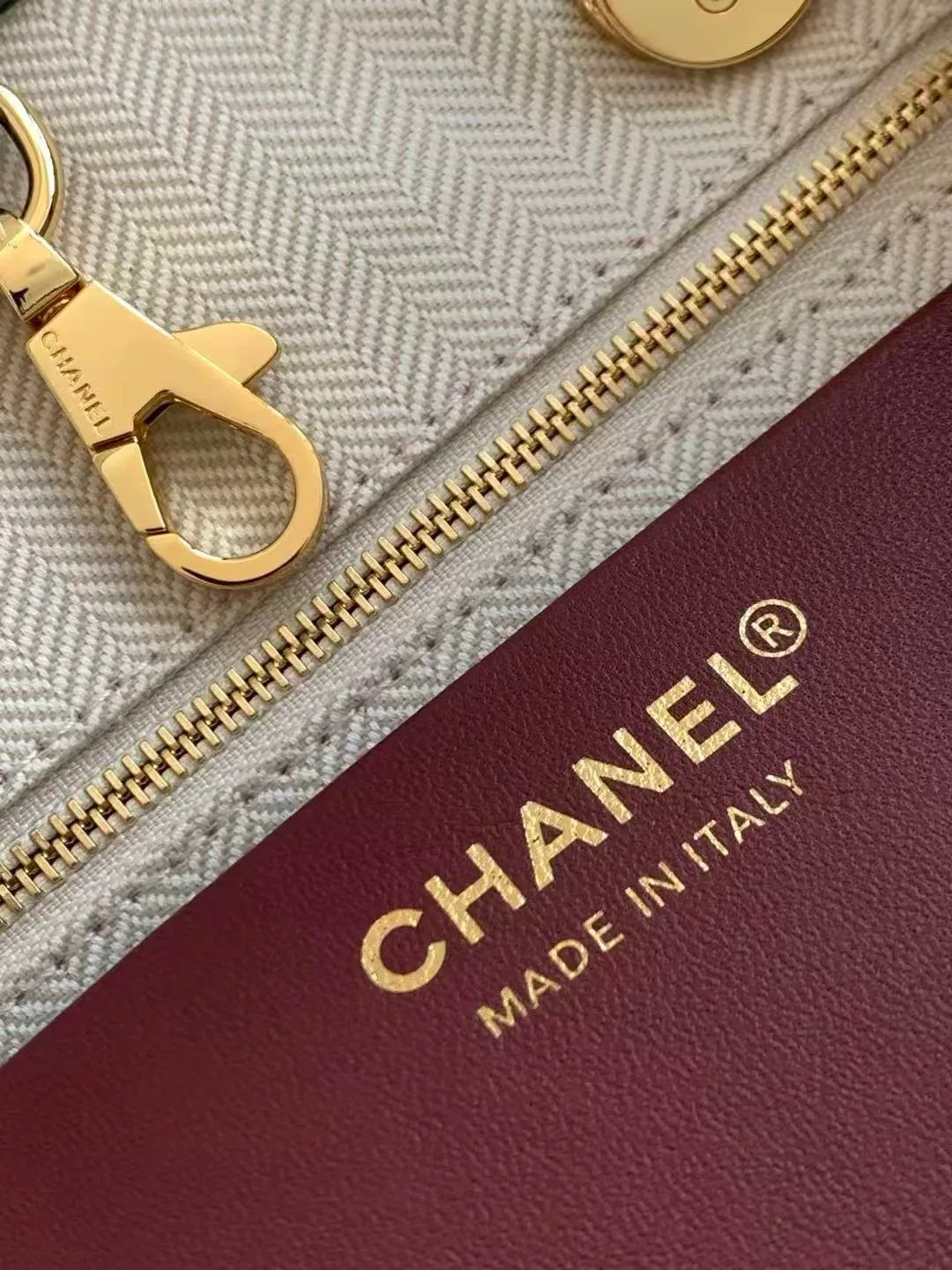 Women's Classic Handbags CHANEL 18058692