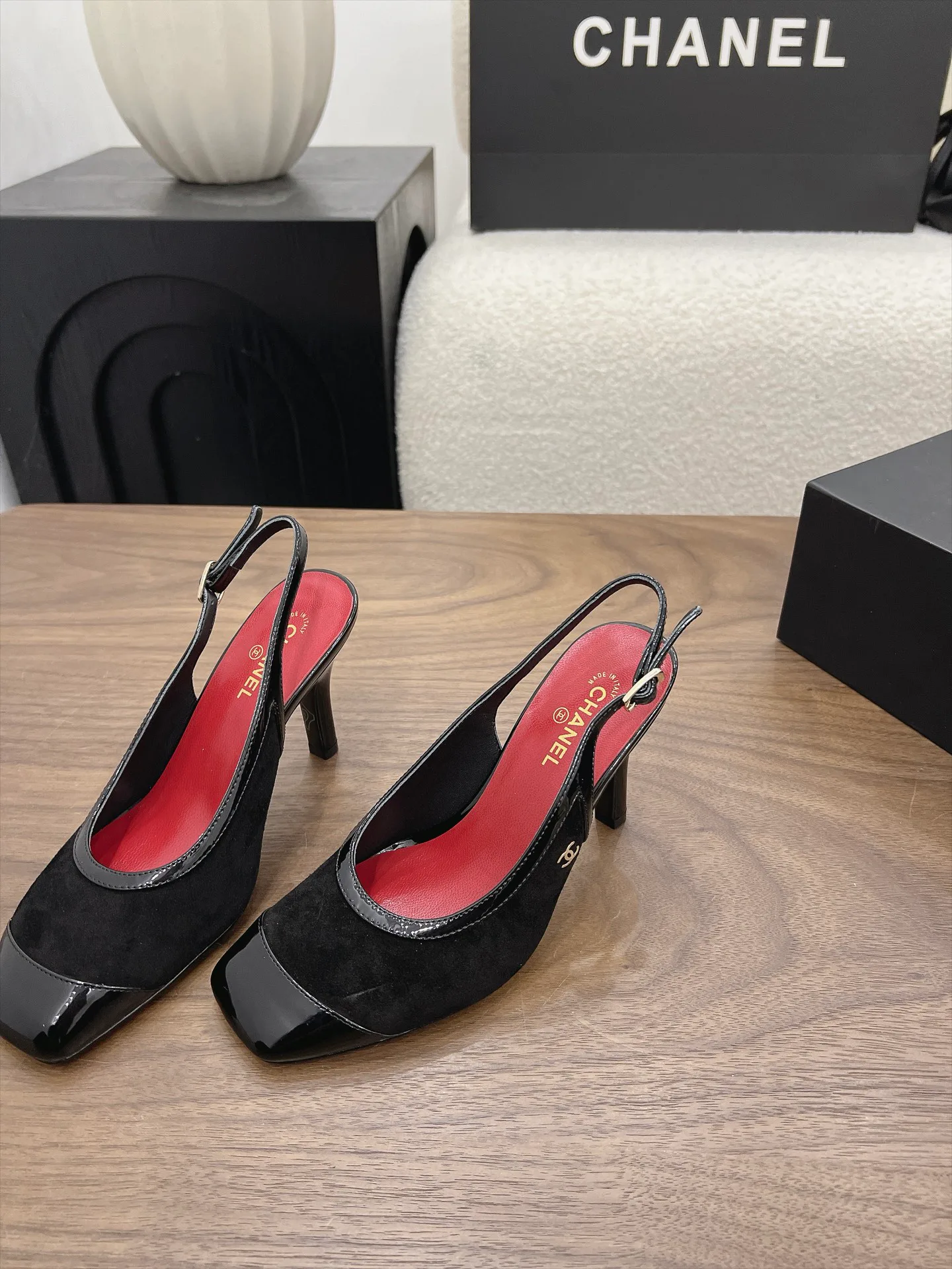 Women's Heels CHANEL 17815444