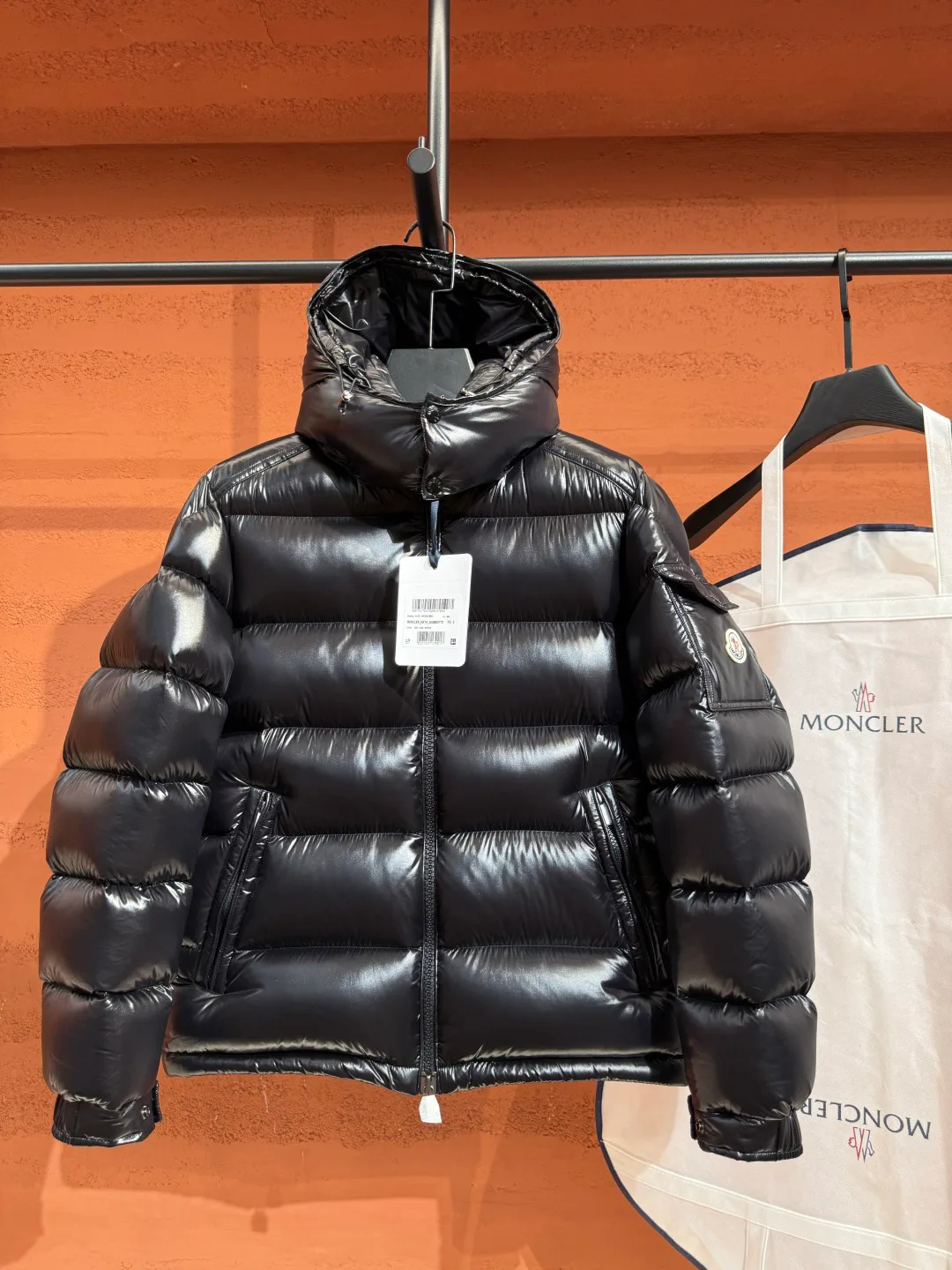 Men's Jackets And Down Jackets MONCLER 18048474