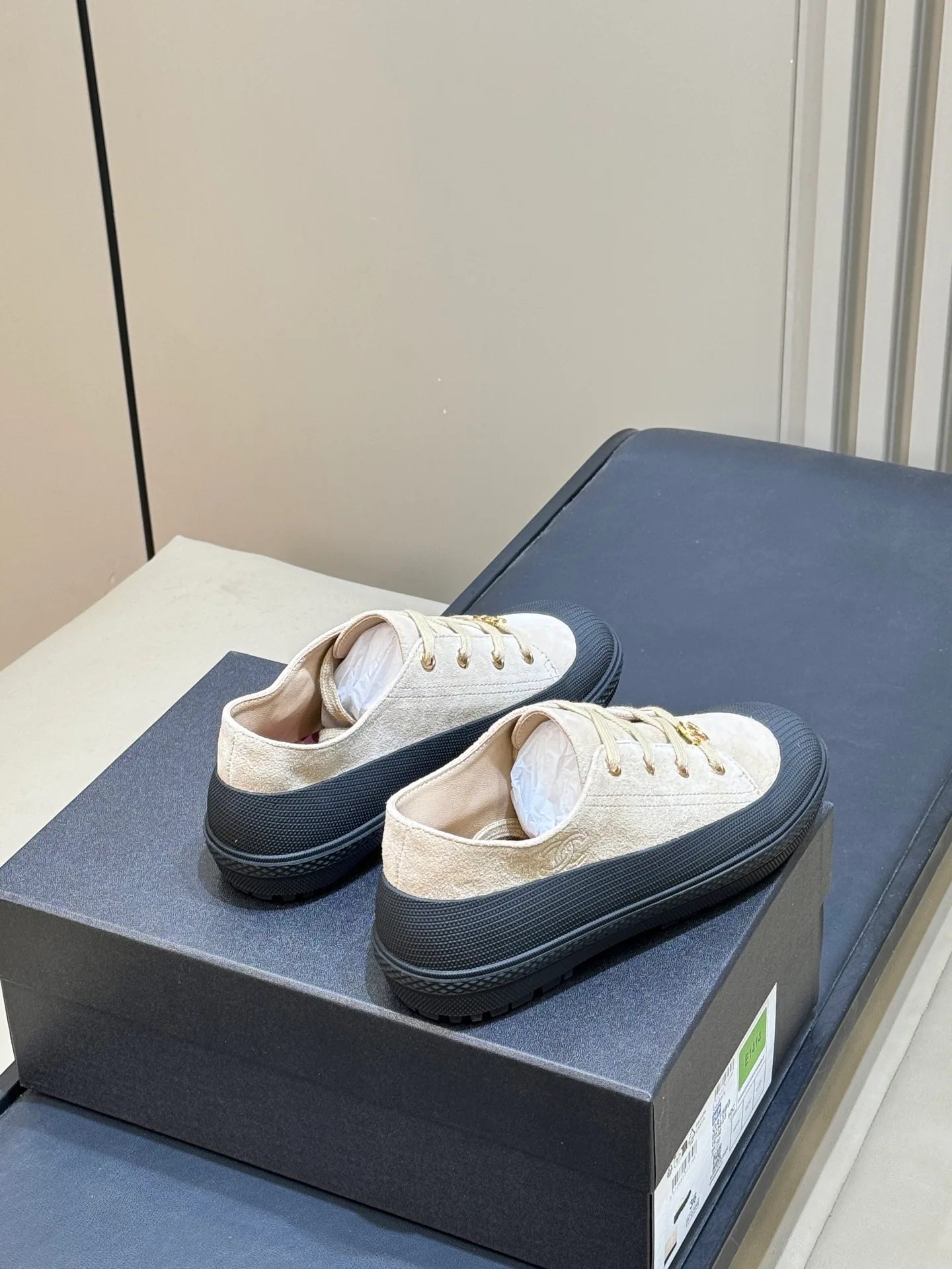 Women's Sneakers CHANEL 18072997