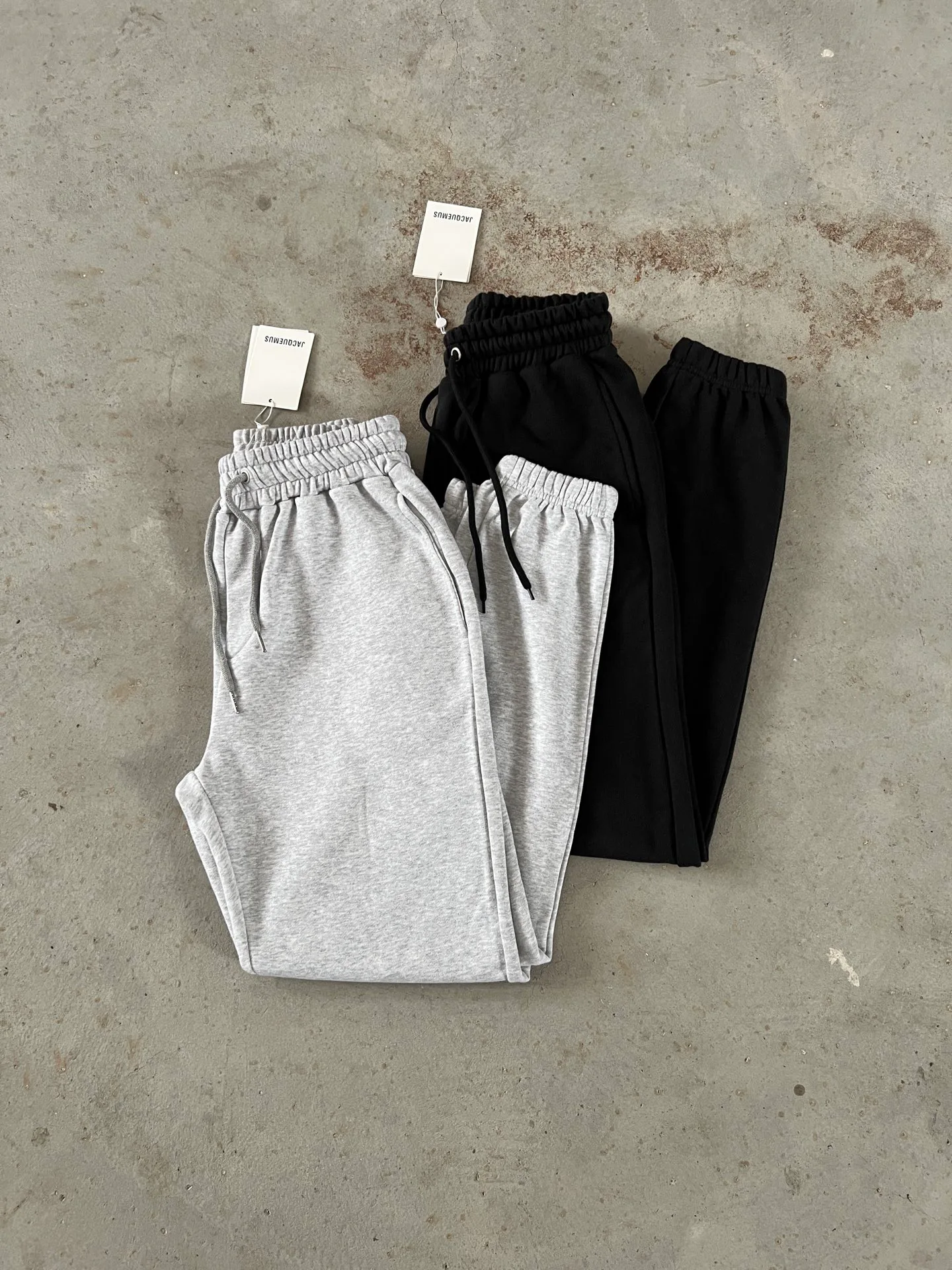 Women's Trousers JACQUEMUS 18212702
