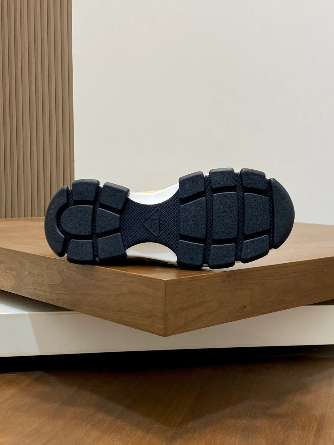 Men's Sneakers PRADA 18274611
