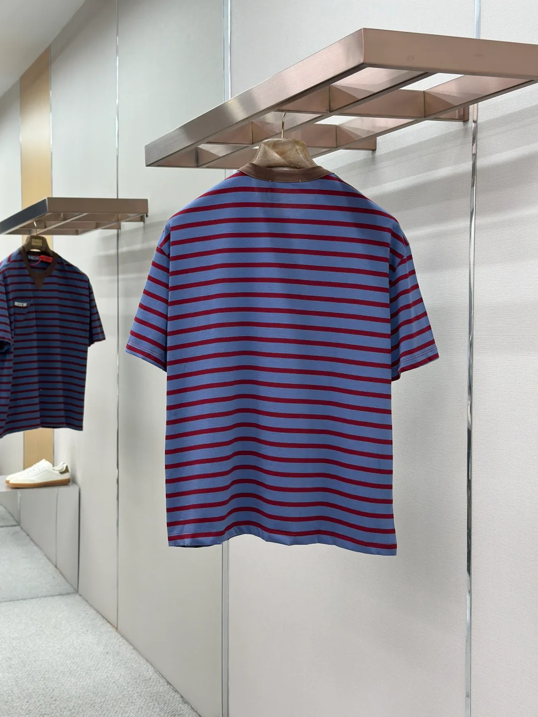 Women's T-Shirts PRADA 18191042