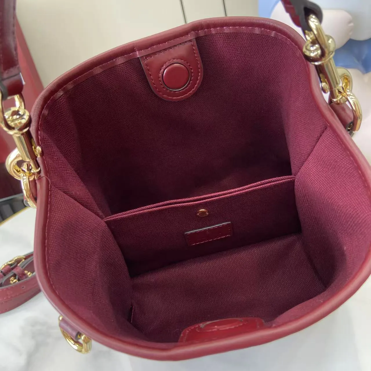 Women's Classic Handbags GUCCI 18404544
