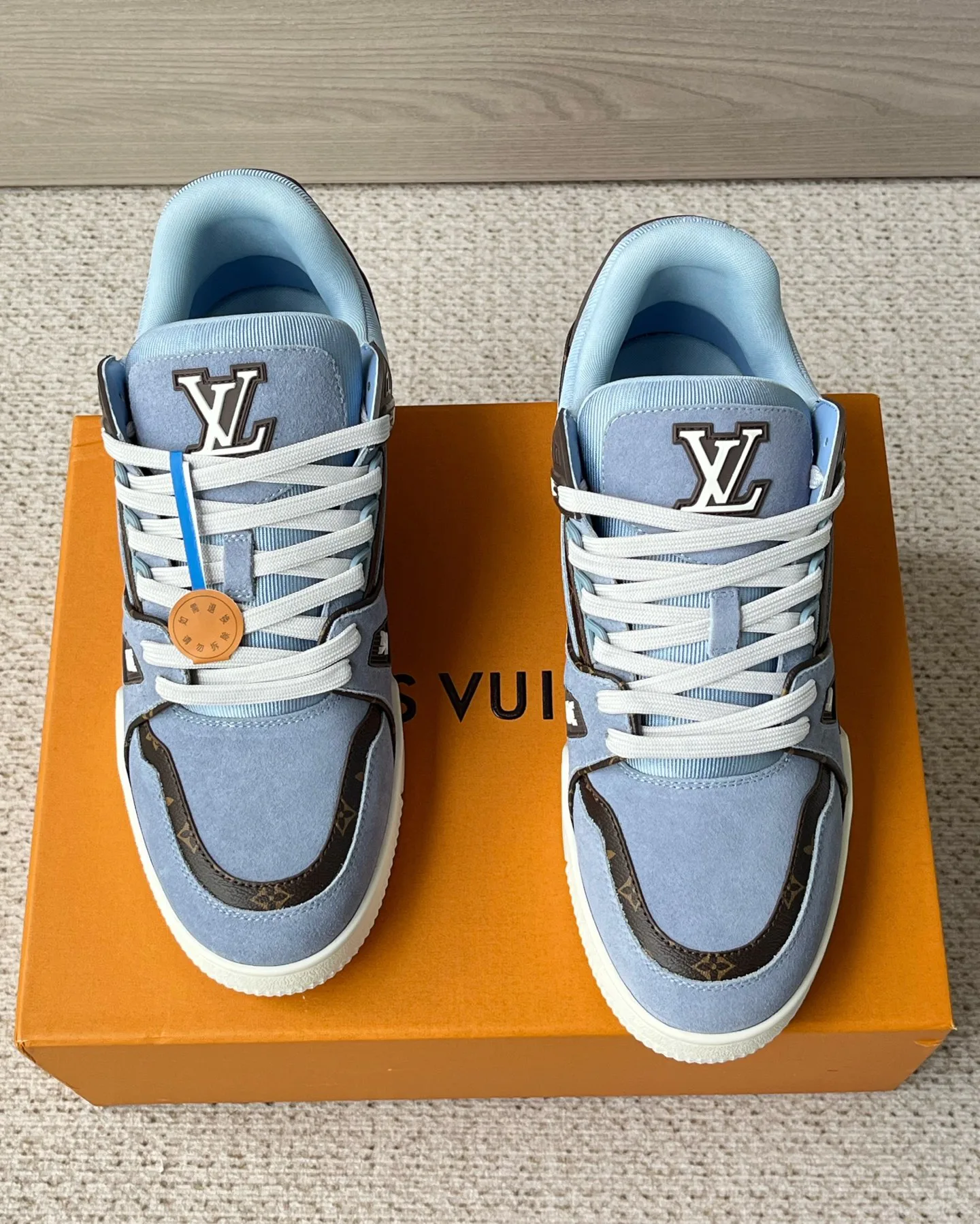 Men's Sneakers LOUIS VUITTON 17972115