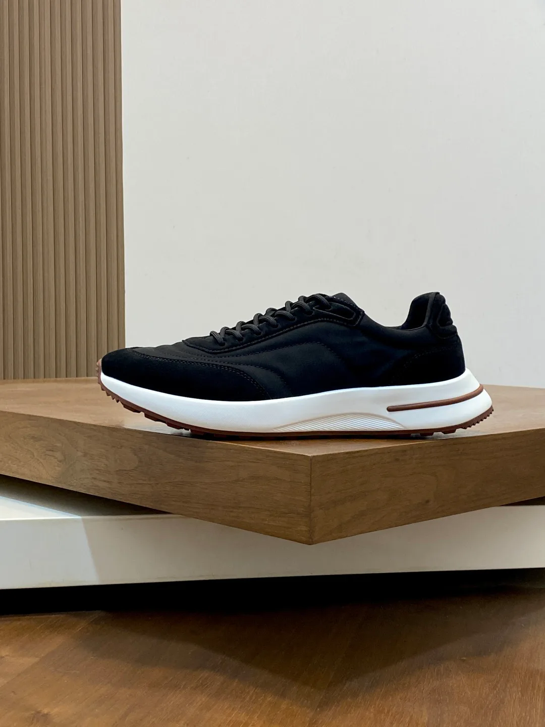 Men's Sneakers LORO PIANA 18078909