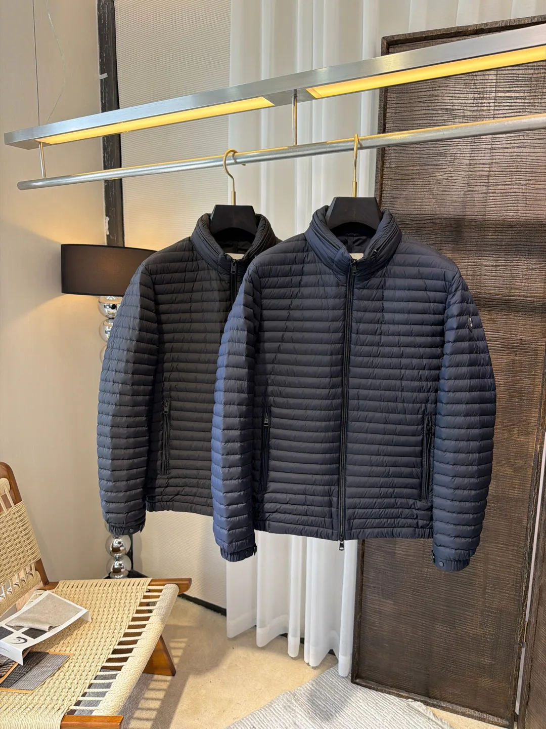 Women's Jackets And Down Jackets MONCLER 18470640