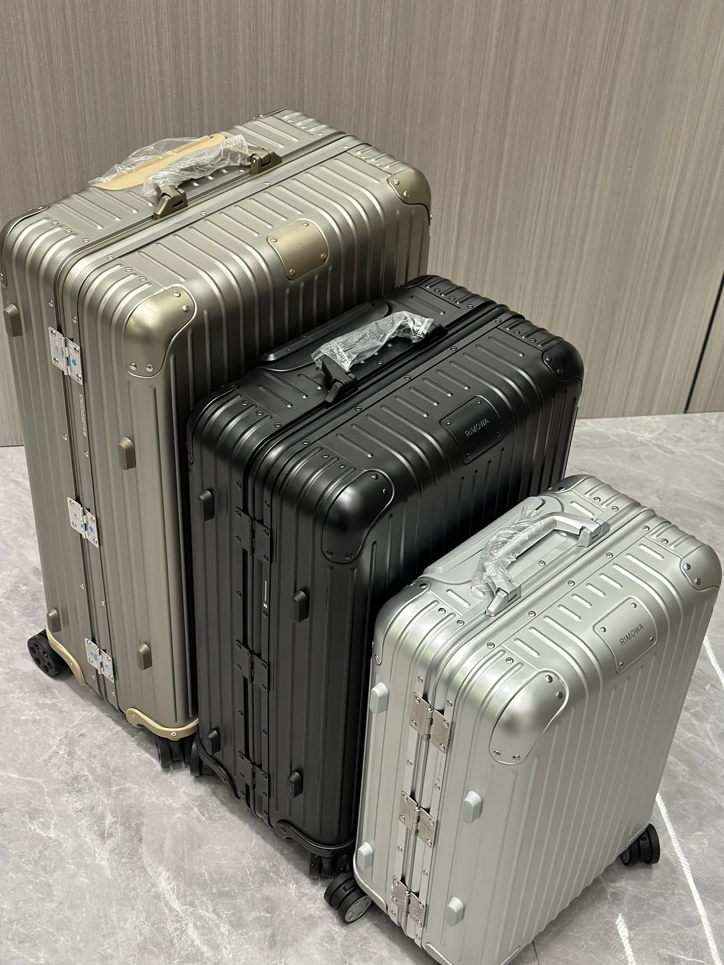 Suitcases RIMOWA 17365970