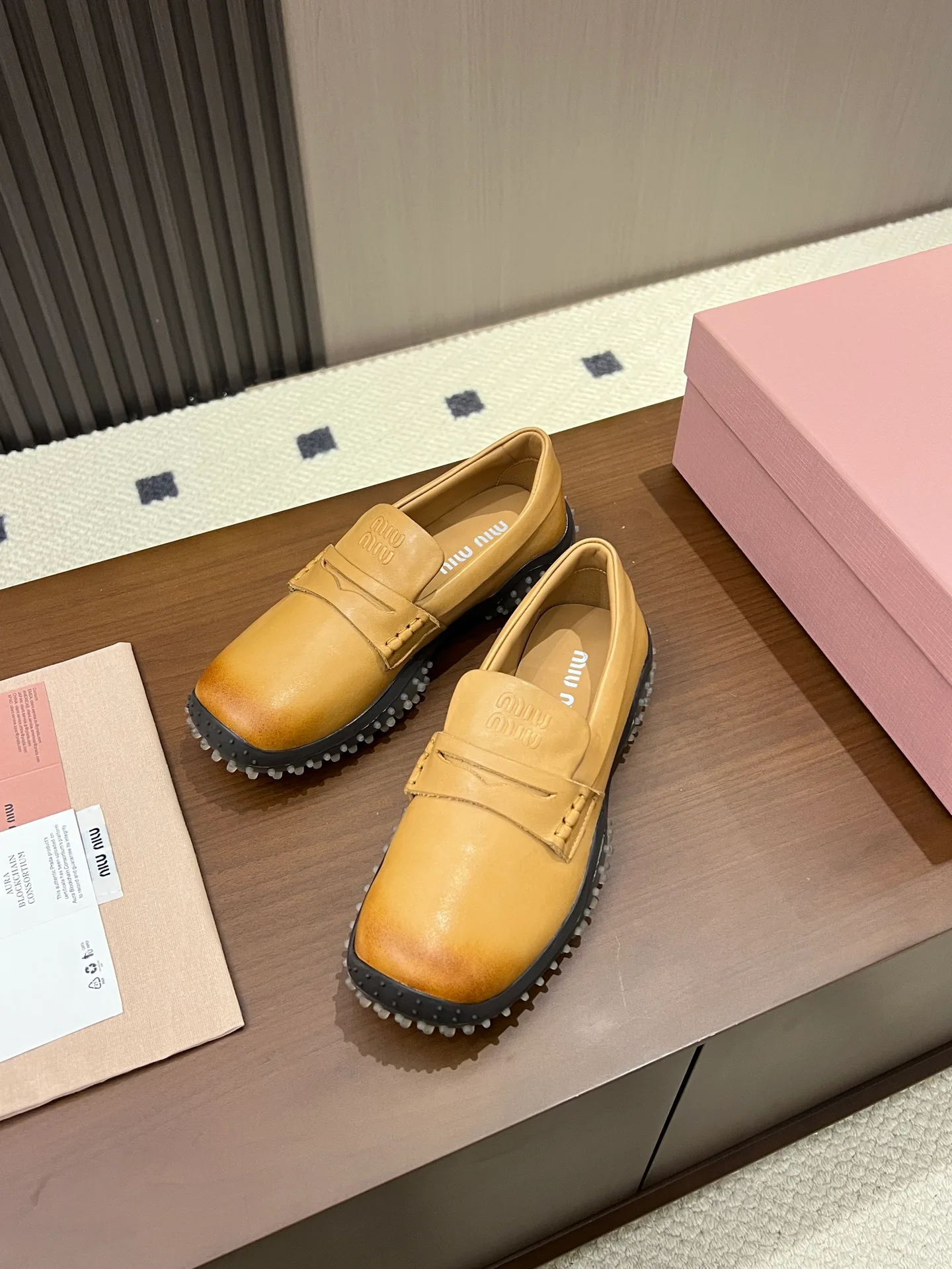 Women's Loafers And Moccasins MIU MIU 17968611