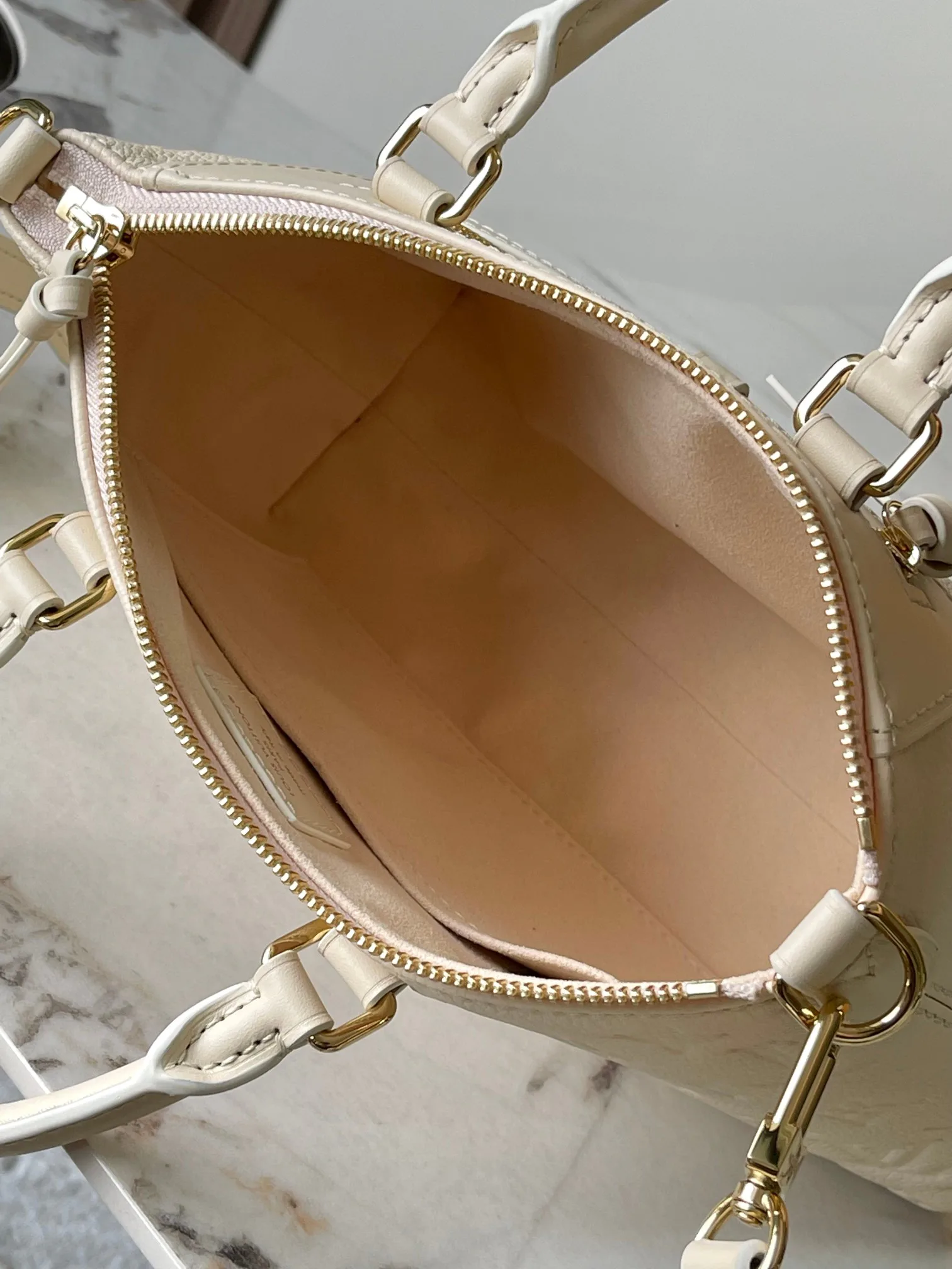 Women's Classic Handbags LOUIS VUITTON 18521054