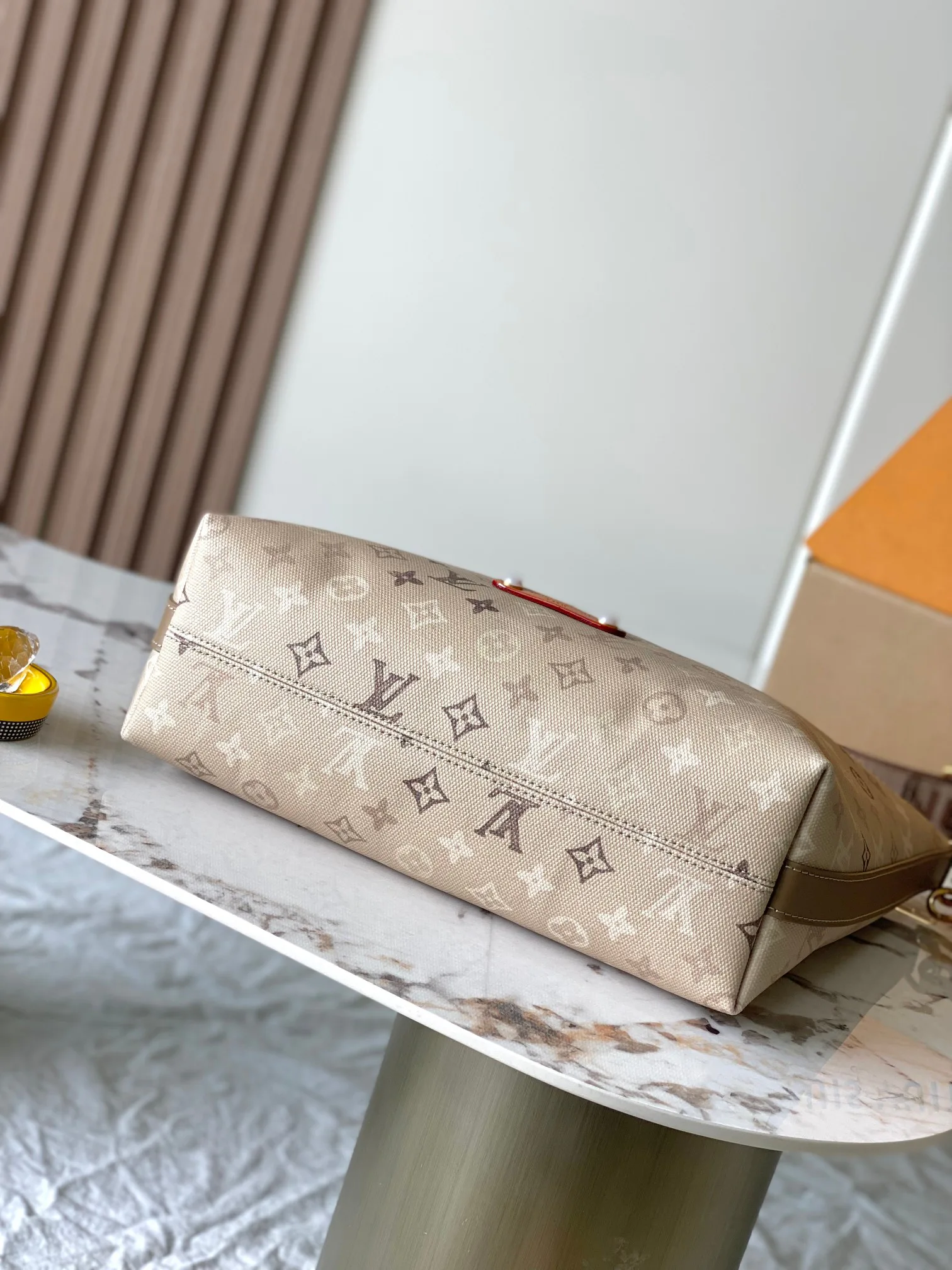 Women's Classic Handbags LOUIS VUITTON 17979955