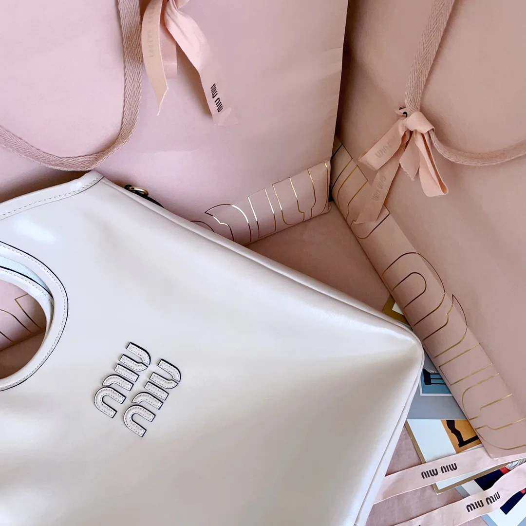 Women's Classic Handbags MIU MIU 18323205