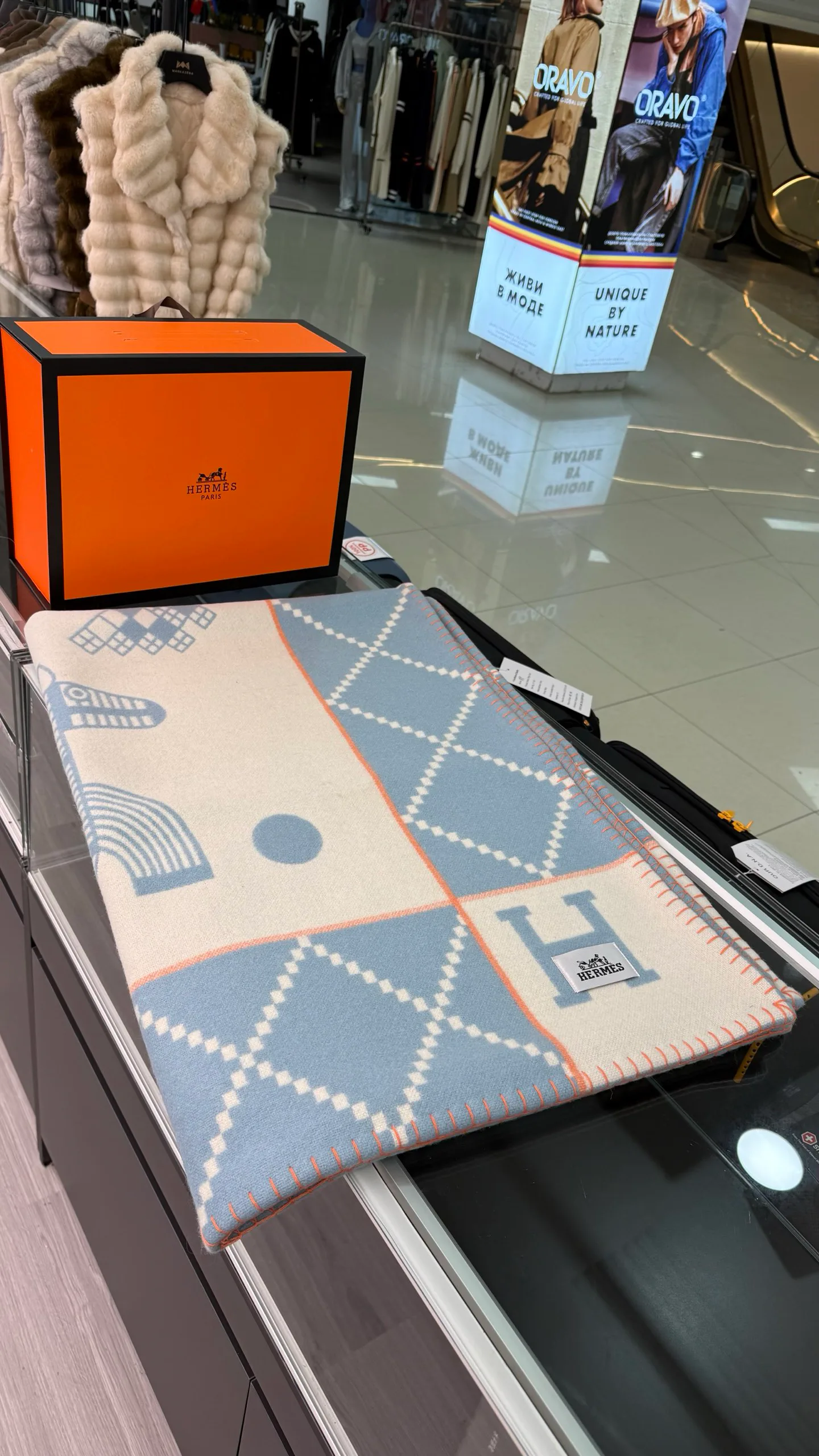 Textiles HERMES 18222655