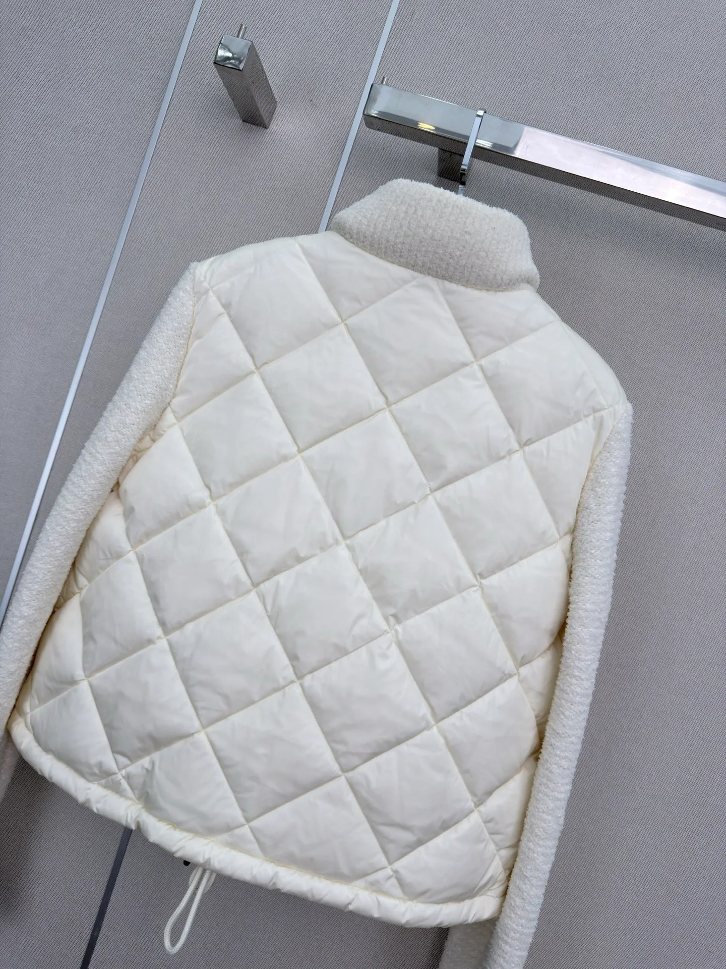Women's Jackets And Down Jackets MONCLER 18023496