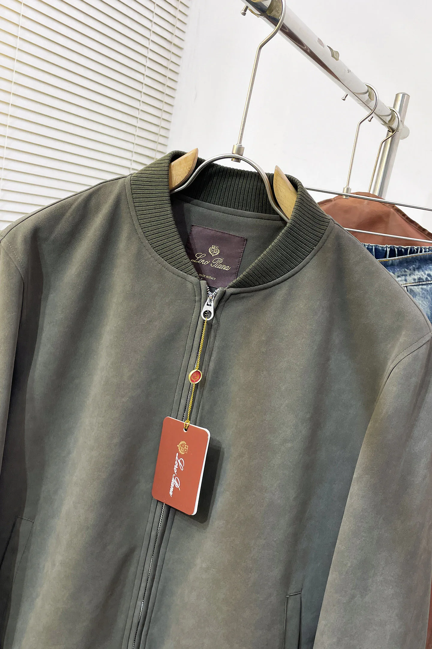 Men's Jackets And Down Jackets LORO PIANA 18392108