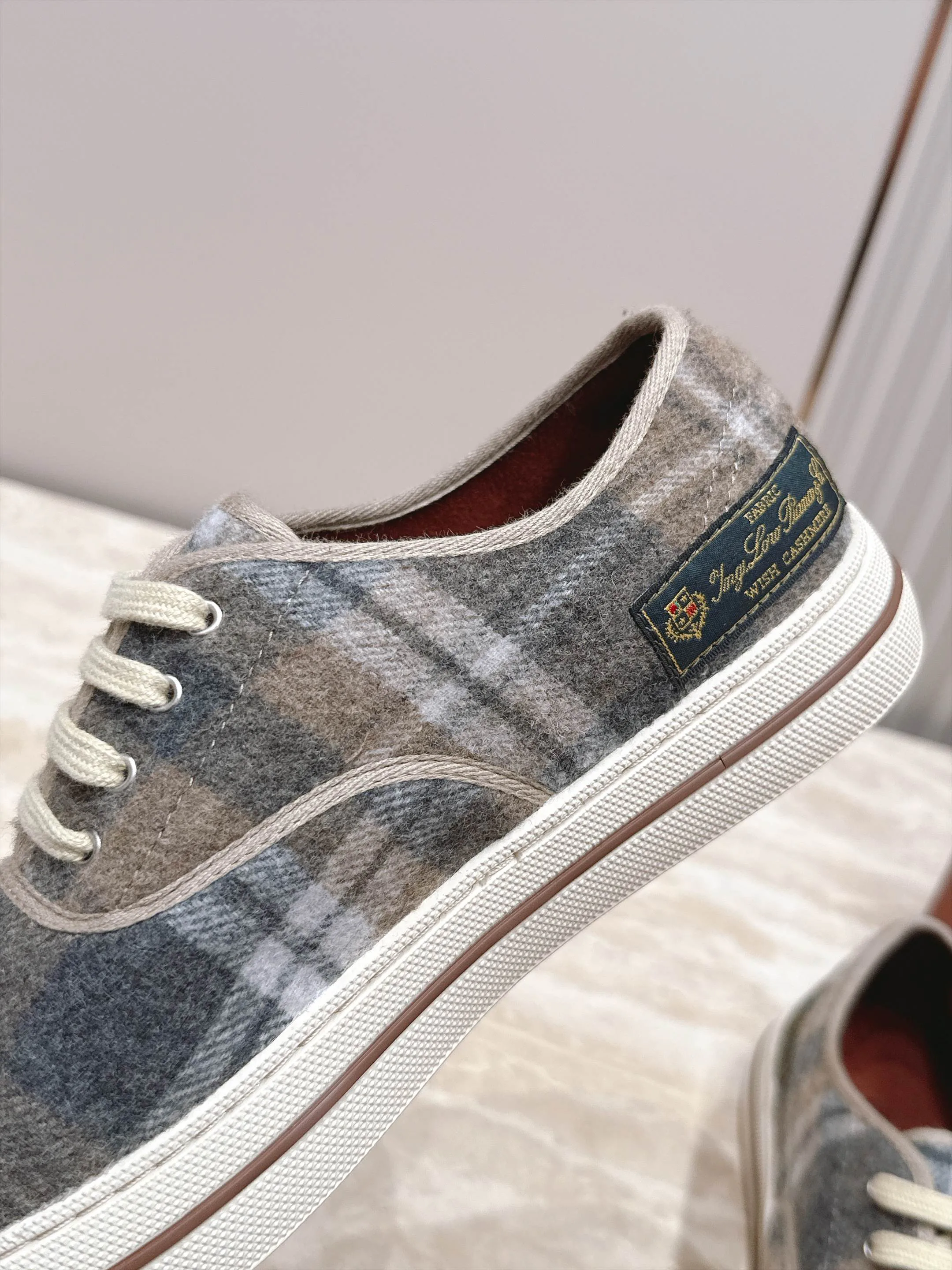 Women's Sneakers LORO PIANA 18285998